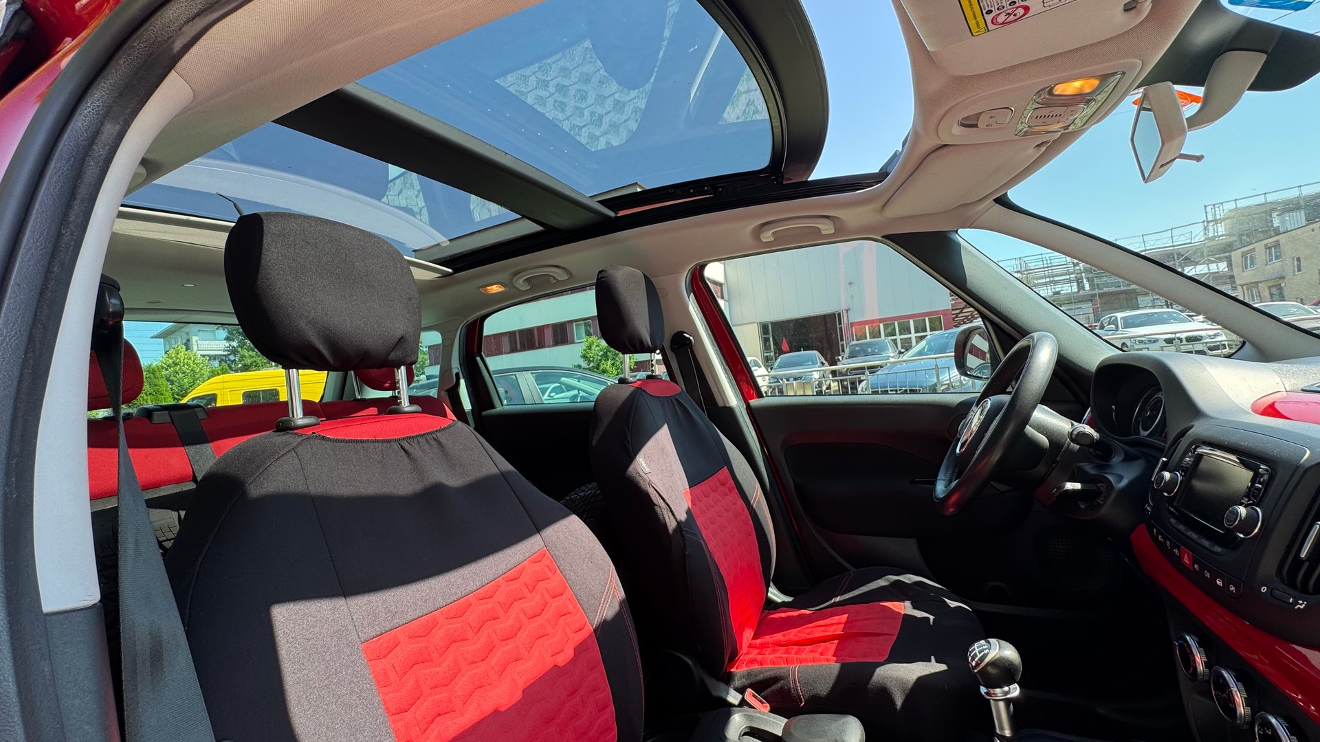 FIAT 500L 1.6 JTD Pop Star-image-10
