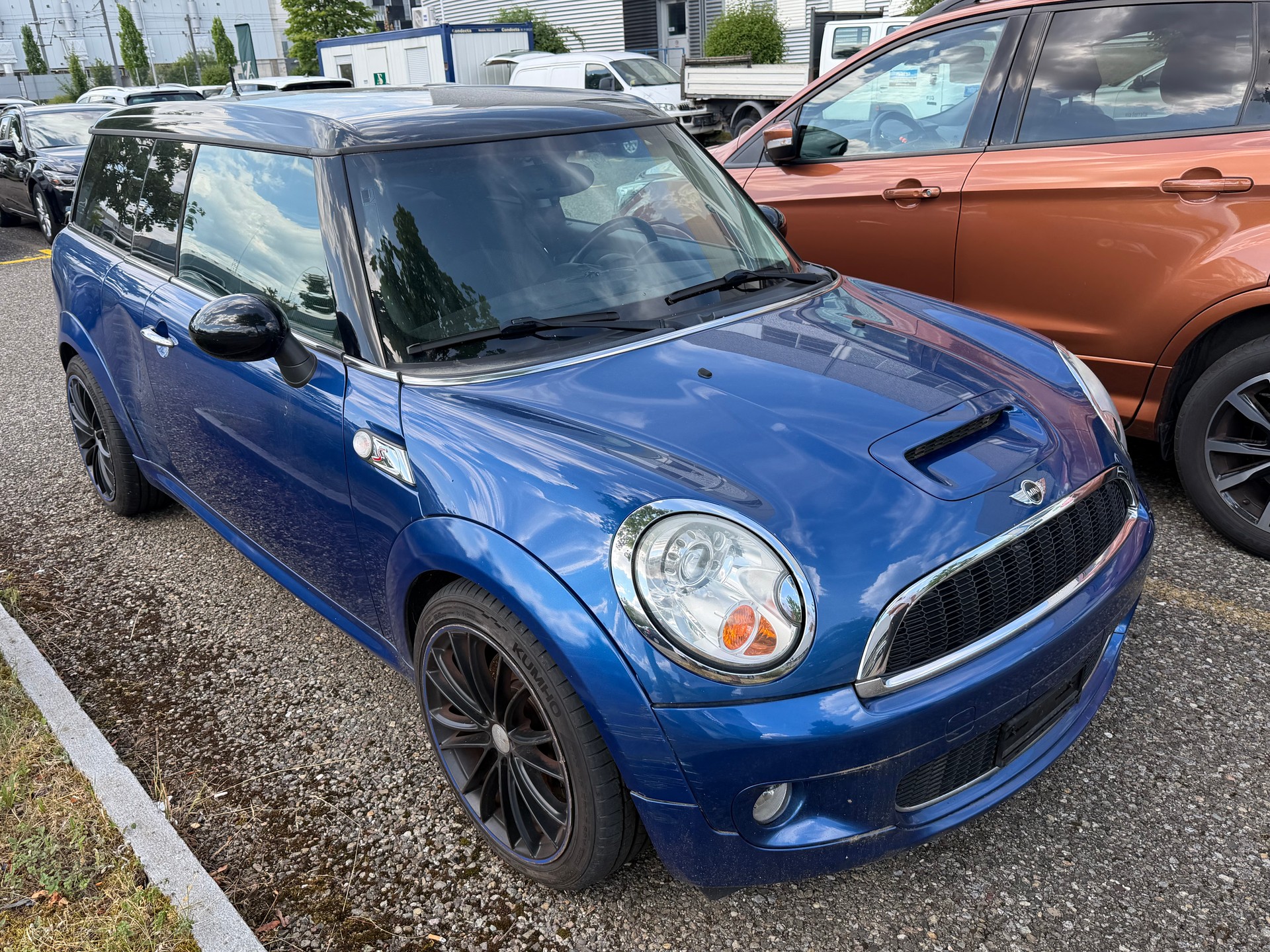 MINI Clubman Cooper S-showroom-element-1