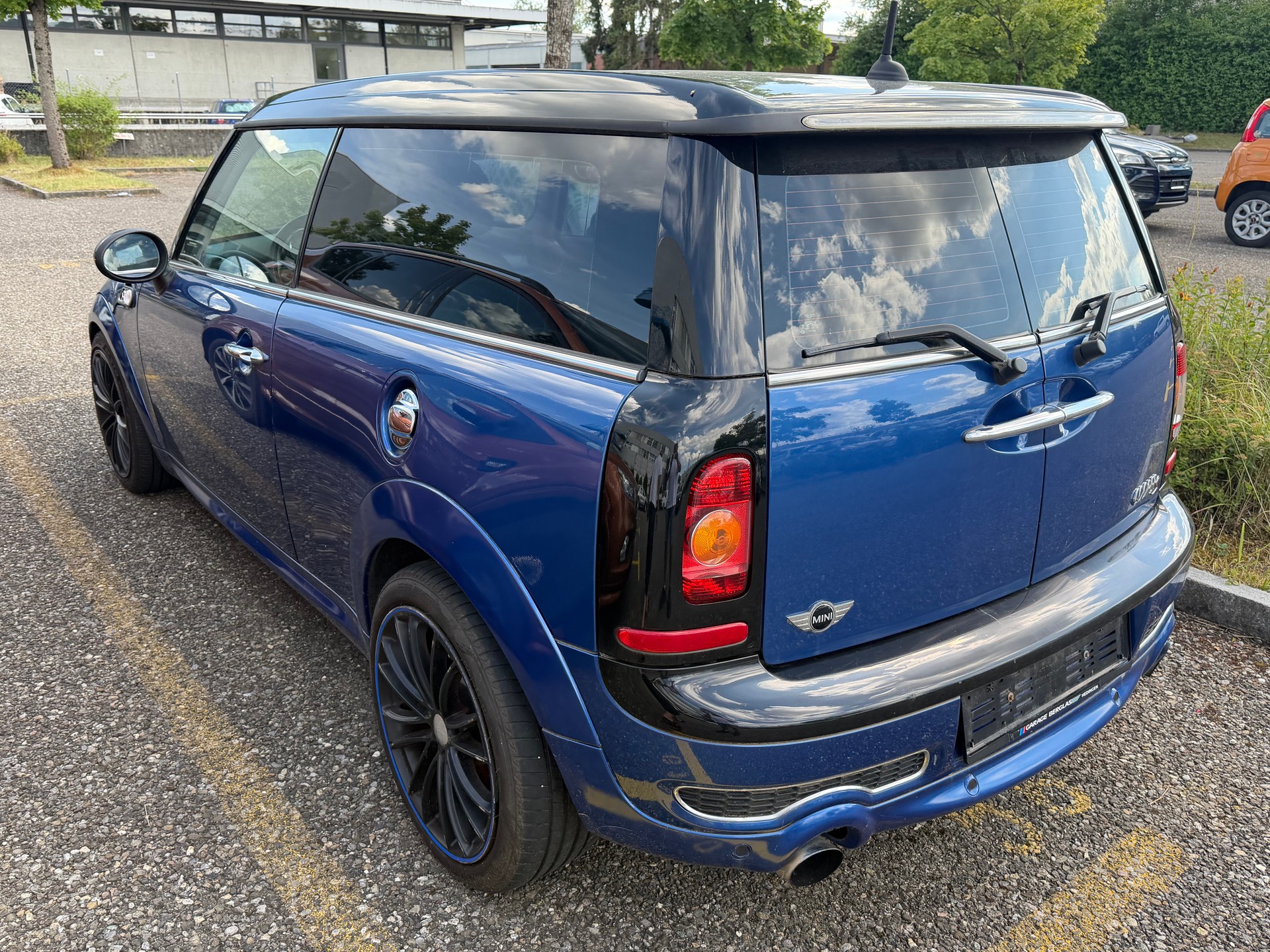 MINI Clubman Cooper S-showroom-element-2