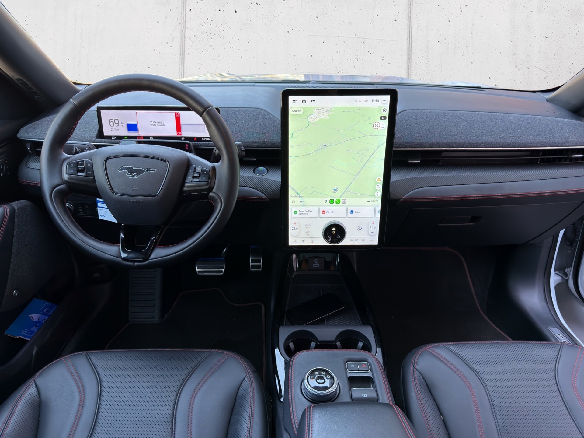 FORD Mustang MACH-E AWD 72.6 kWh-image-13