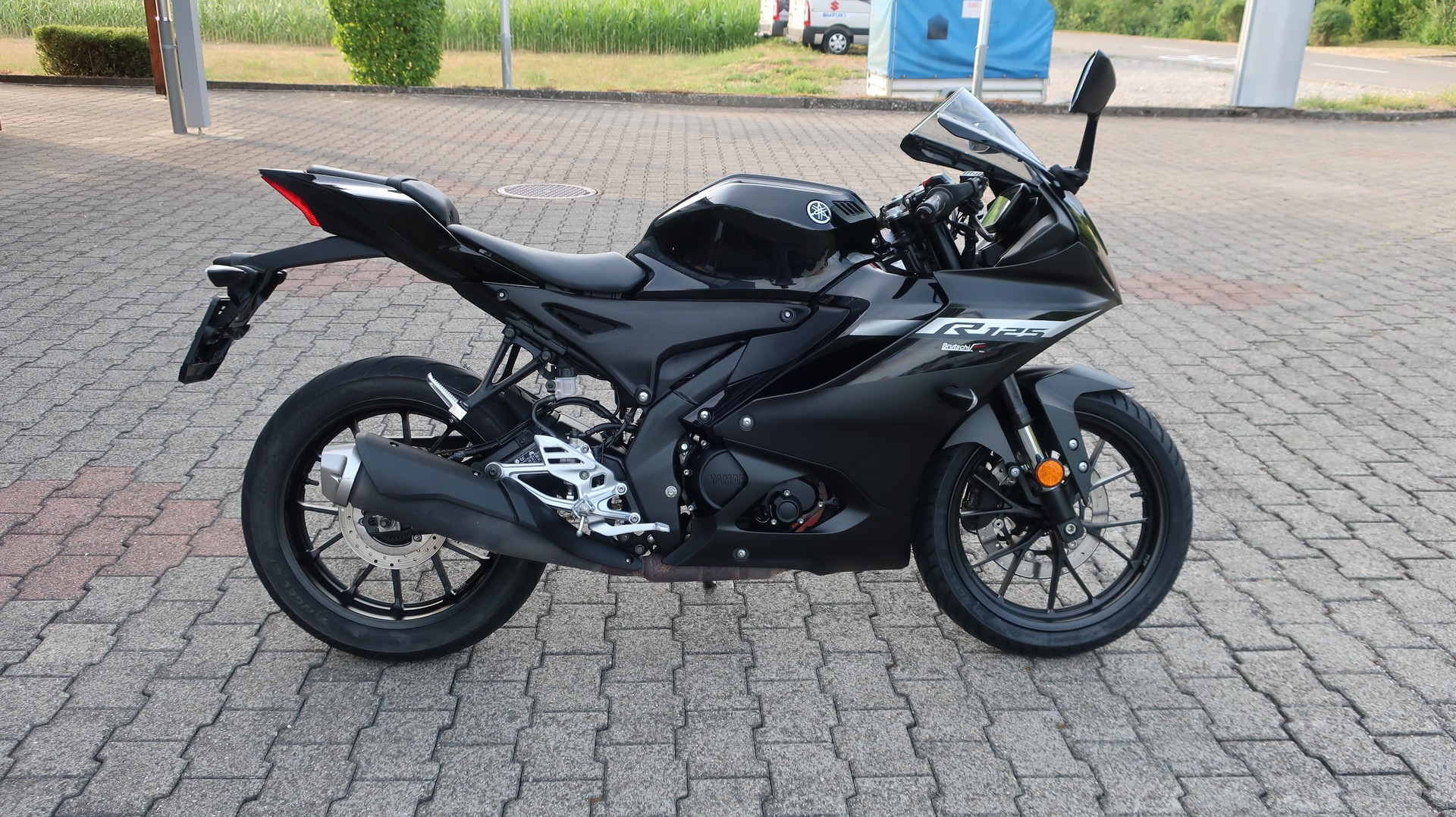 YAMAHA YZF-R 125 ABS-image-0
