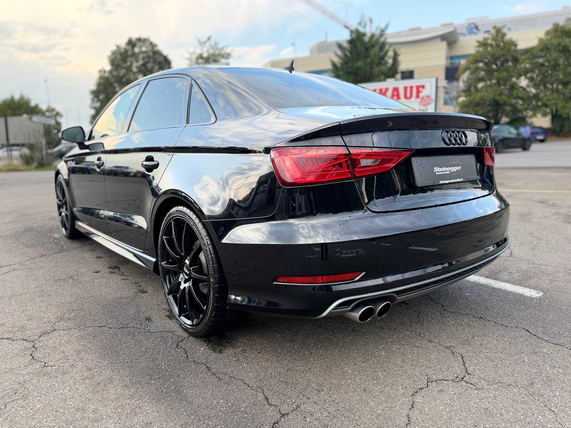 AUDI A3 Limousine 1.8 TFSI Ambition quattro S-tronic-image-7