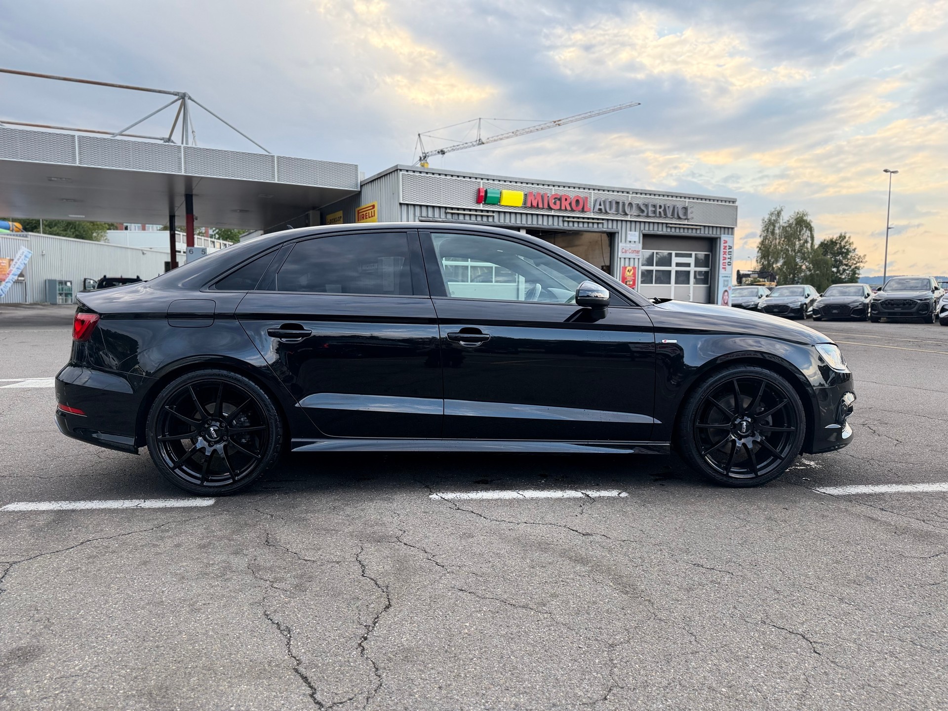 AUDI A3 Limousine 1.8 TFSI Ambition quattro S-tronic-image-11