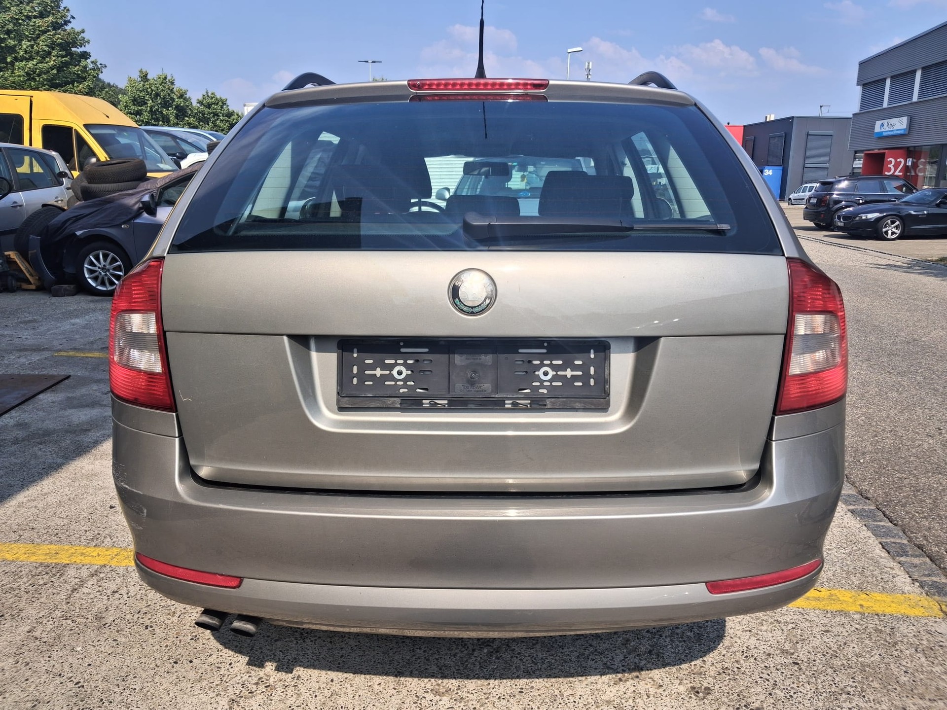 SKODA Octavia Combi 1.8 TSI Laurin & Klement 4x4-image-5