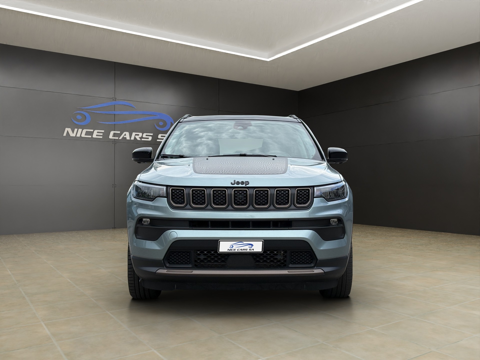 JEEP Compass 1.3 T PHEV Upland Plus Sky AWD-showroom-element-3