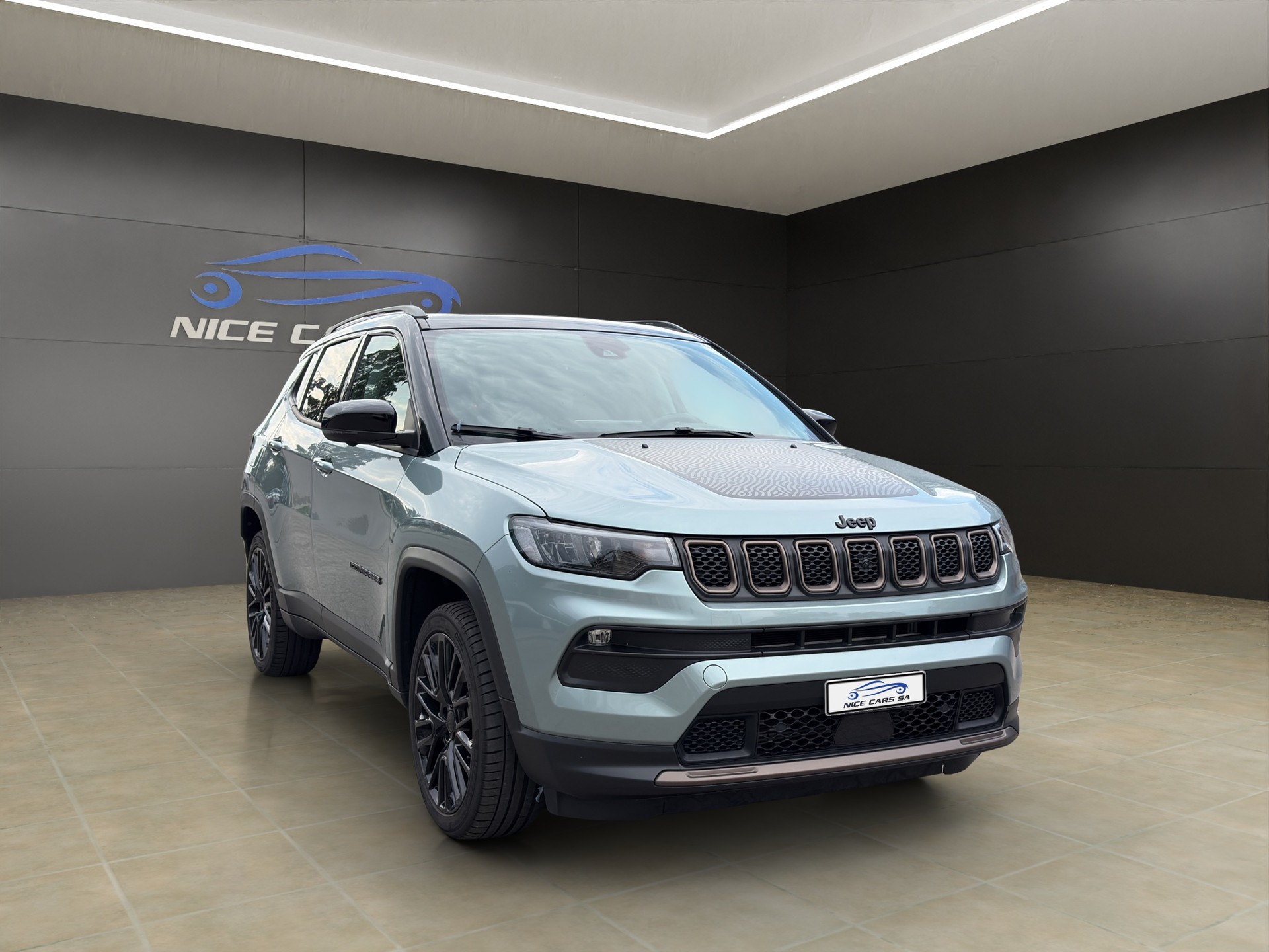 JEEP Compass 1.3 T PHEV Upland Plus Sky AWD-showroom-element-1