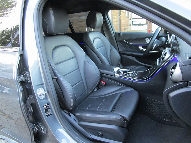 MERCEDES-BENZ C 220 d AMG Line 4Matic 9G-Tronic-image-14
