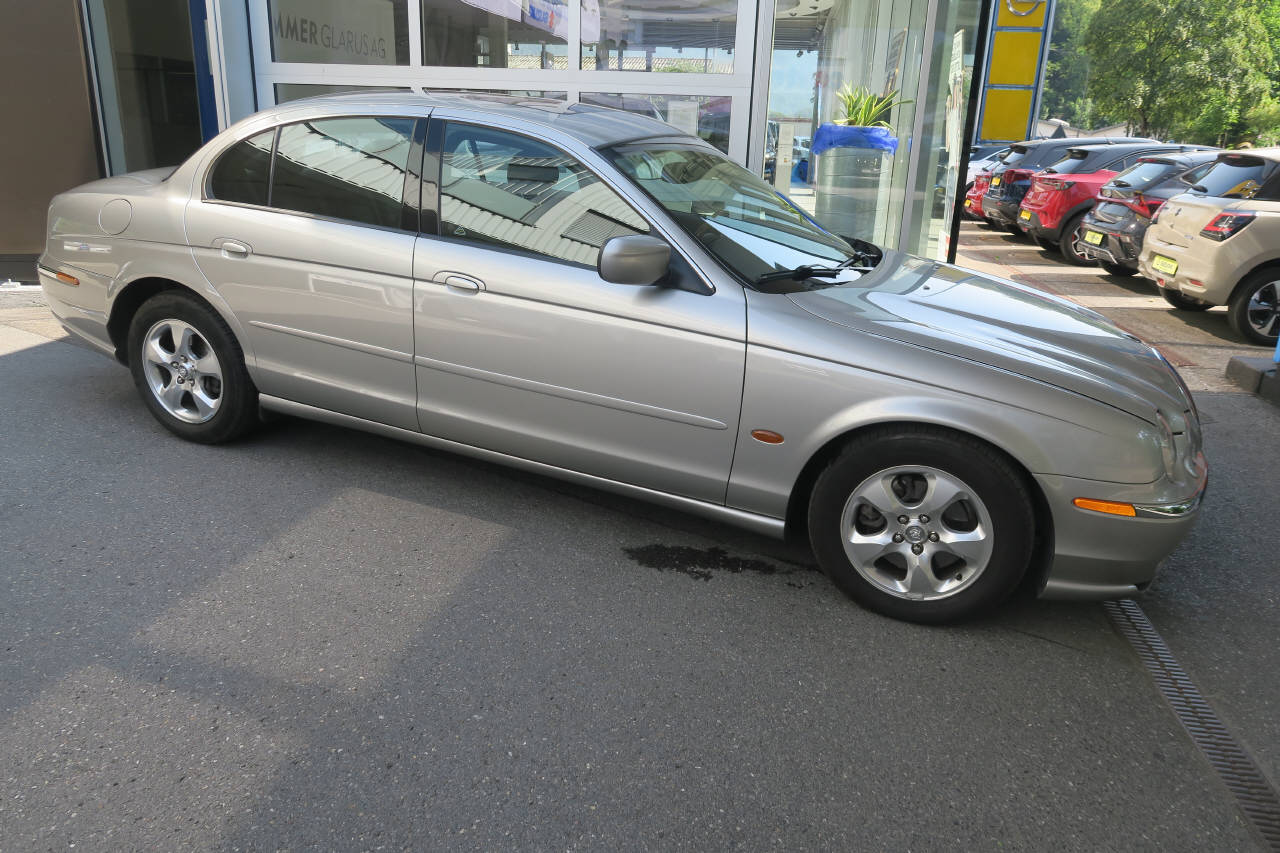 JAGUAR S-TYPE 4.0 V8-showroom-element-1