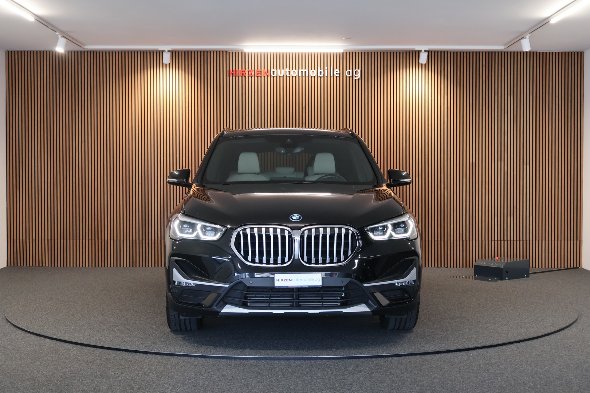 BMW X1 xDrive 25e xLine Fleet Edition Steptronic-image-7