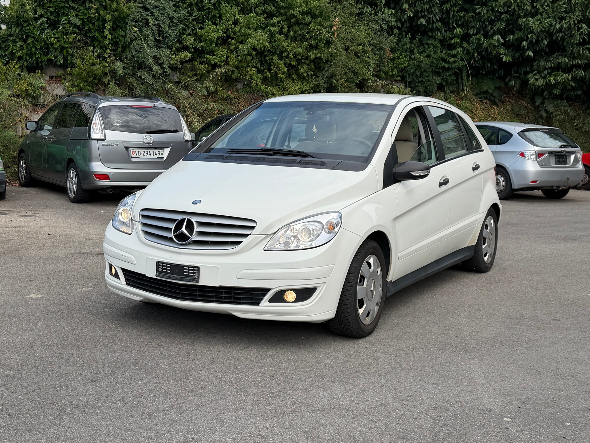 MERCEDES-BENZ B 200
