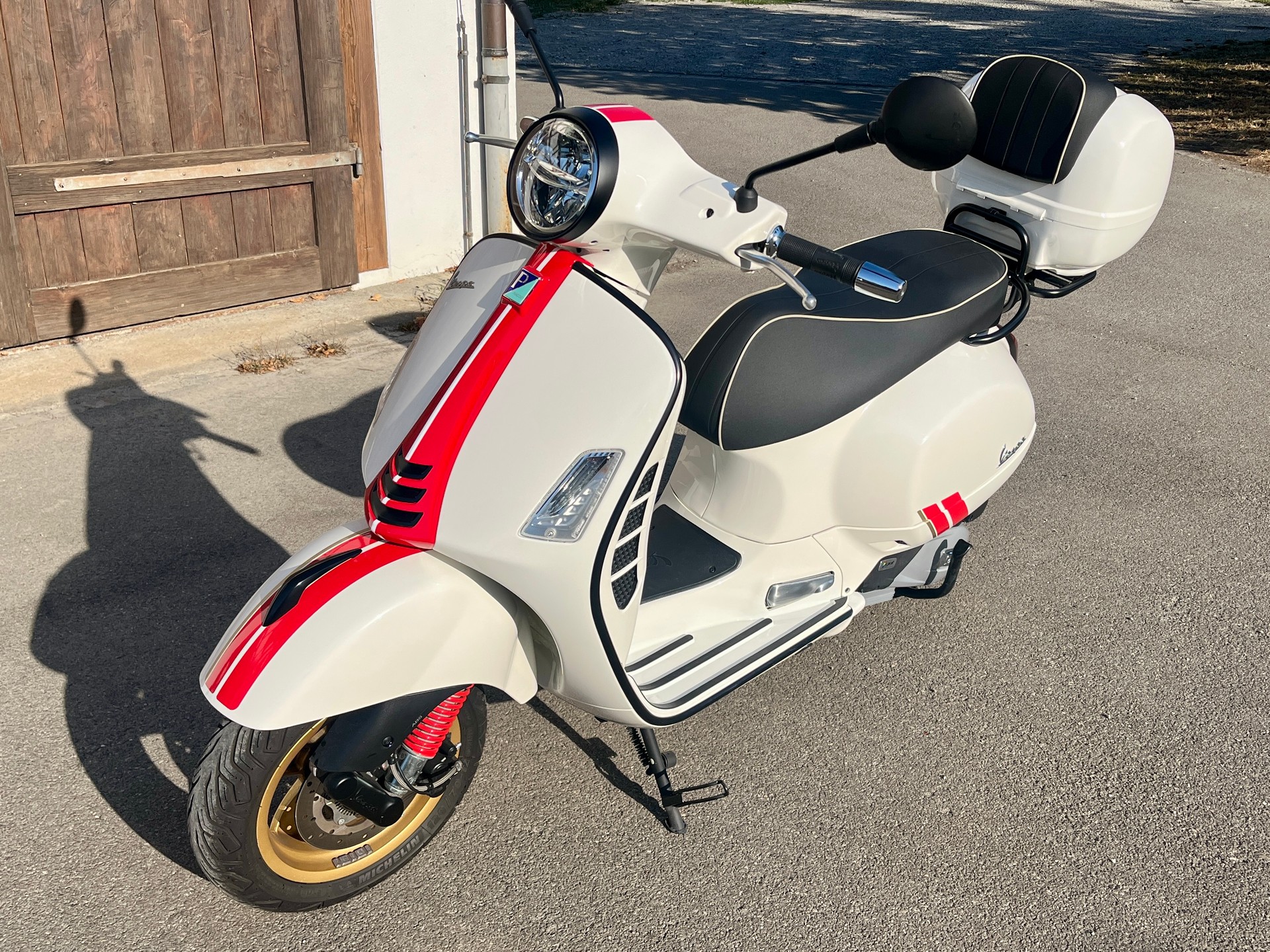 PIAGGIO Vespa GTS 125 i.e ABS-image-3