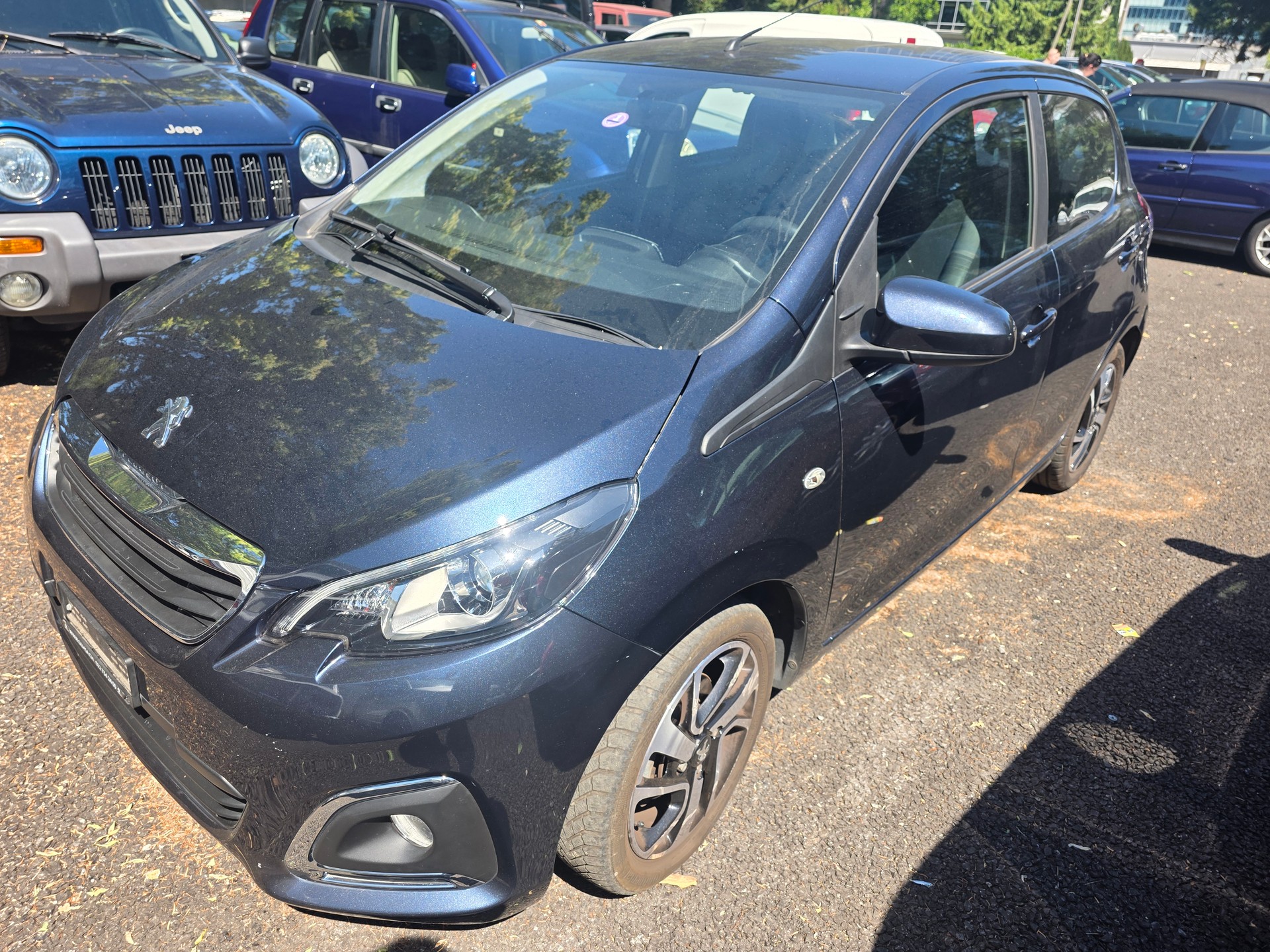 PEUGEOT 108 1.2 VTi Active-image-1
