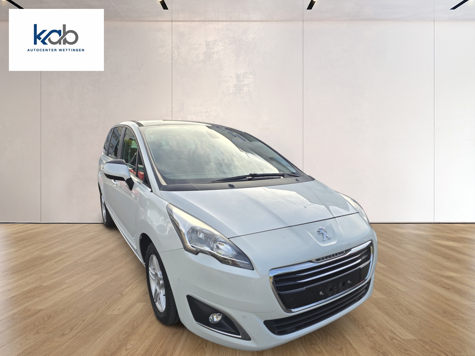 PEUGEOT 5008 1.6 BlueHDi Sensation Tiptronic-showroom-element-2