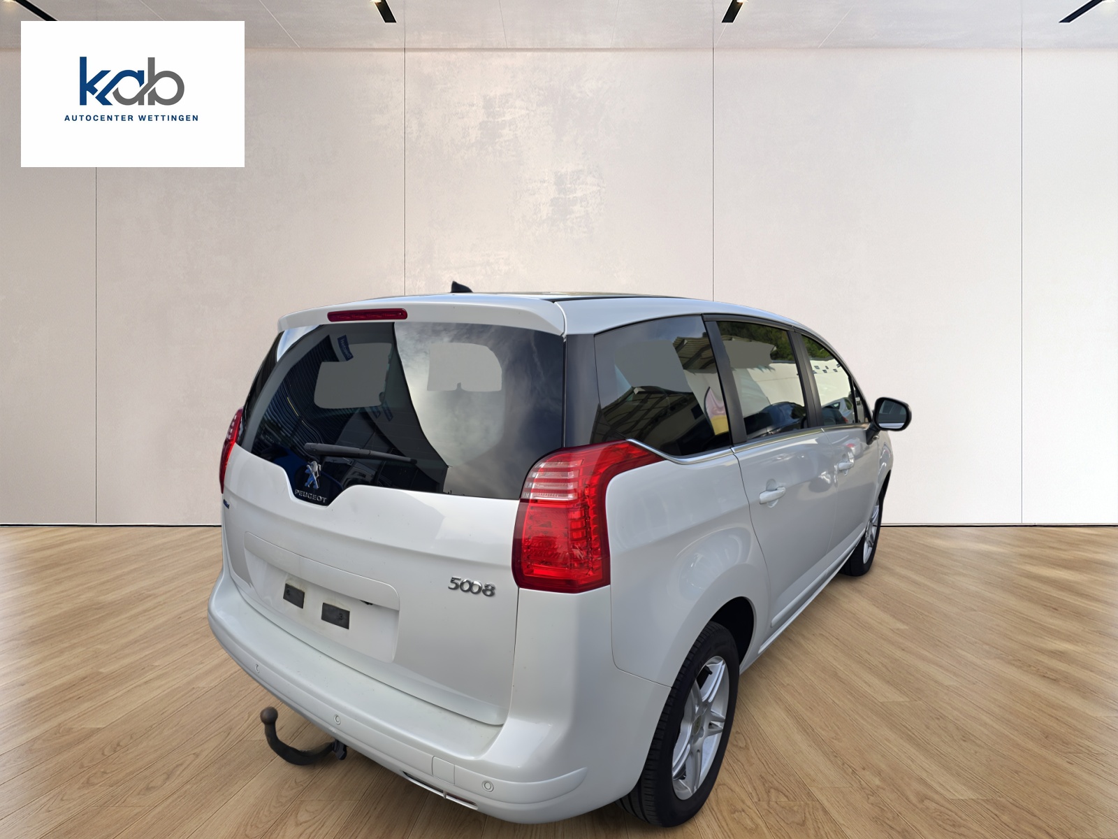 PEUGEOT 5008 1.6 BlueHDi Sensation Tiptronic-showroom-element-3