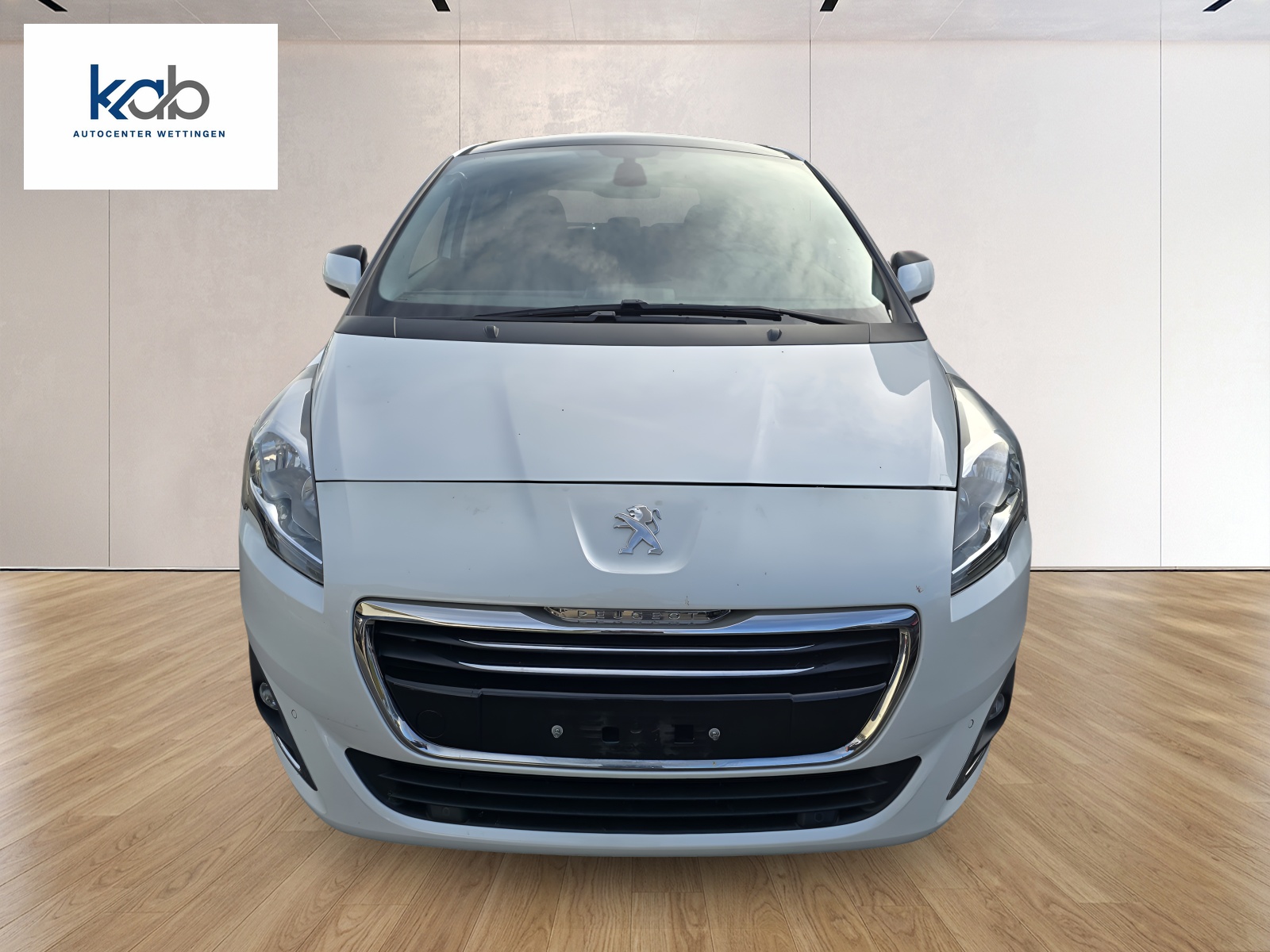 PEUGEOT 5008 1.6 BlueHDi Sensation Tiptronic-showroom-element-1
