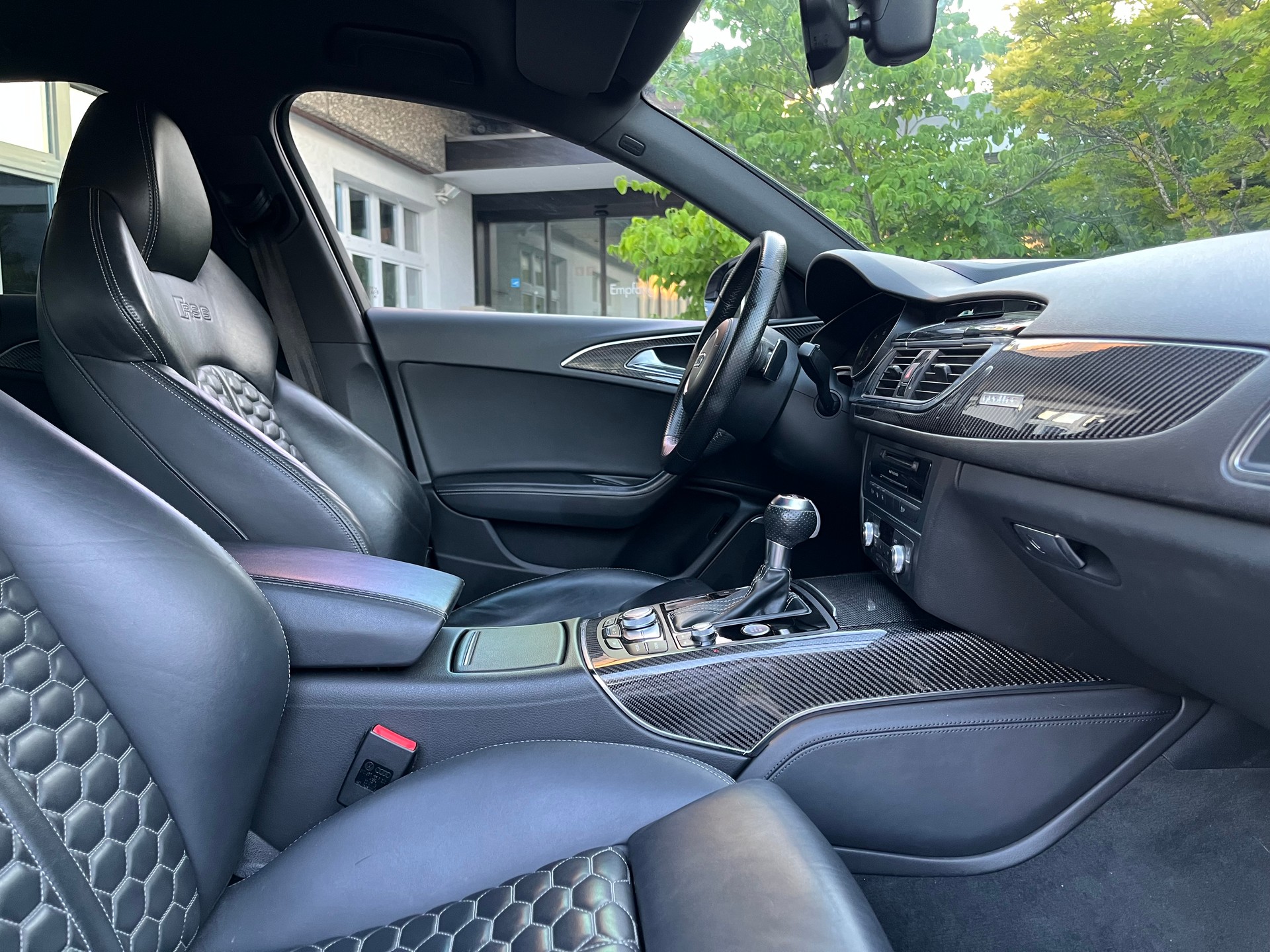 AUDI RS6 Avant 4.0 TFSI V8 Quattro Tiptronic *Top-Zustand*neue Bremsen*Servicegepflegt*-image-8