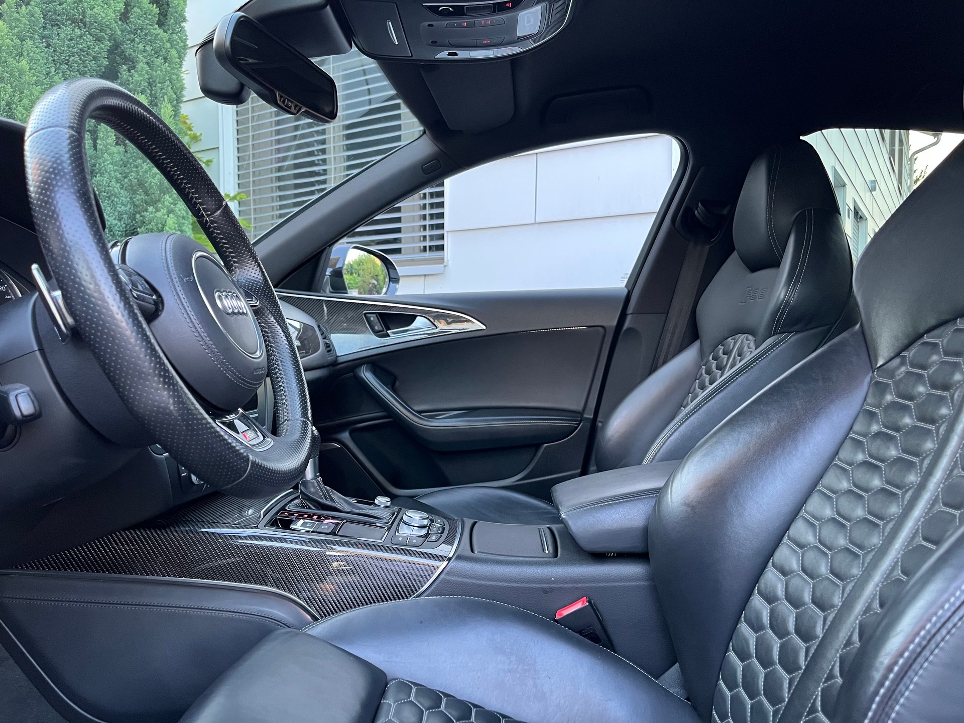 AUDI RS6 Avant 4.0 TFSI V8 Quattro Tiptronic *Top-Zustand*neue Bremsen*Servicegepflegt*-image-6