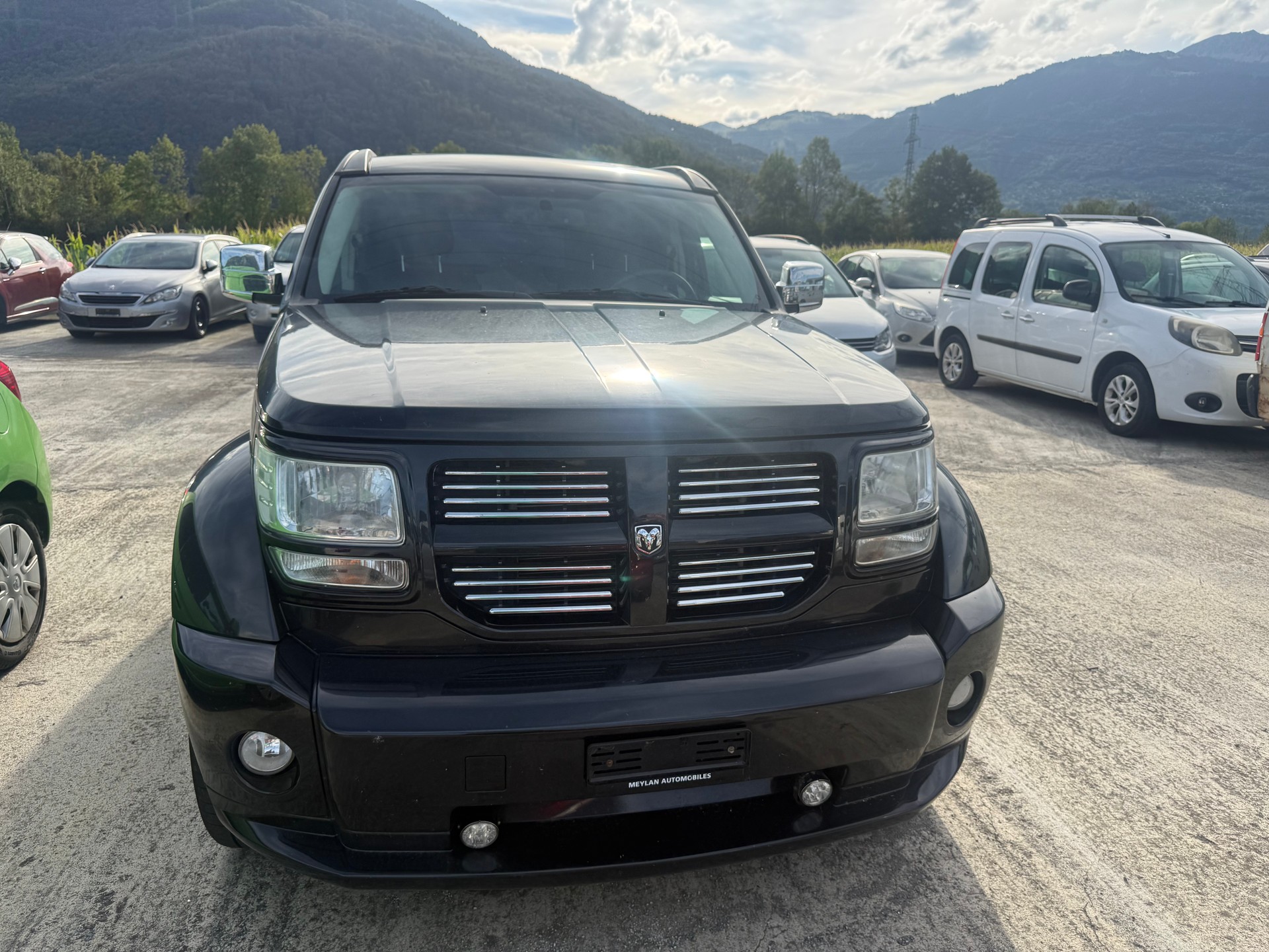 DODGE NITRO