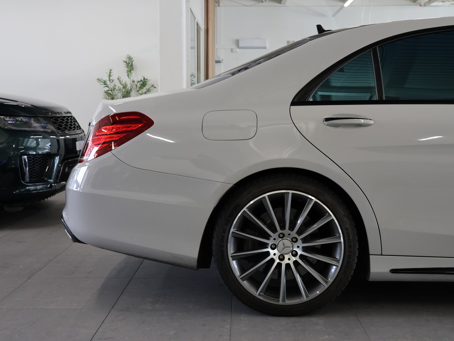 MERCEDES-BENZ S 500 L 4Matic 7G-Tronic *AMG-LINE*-image-9