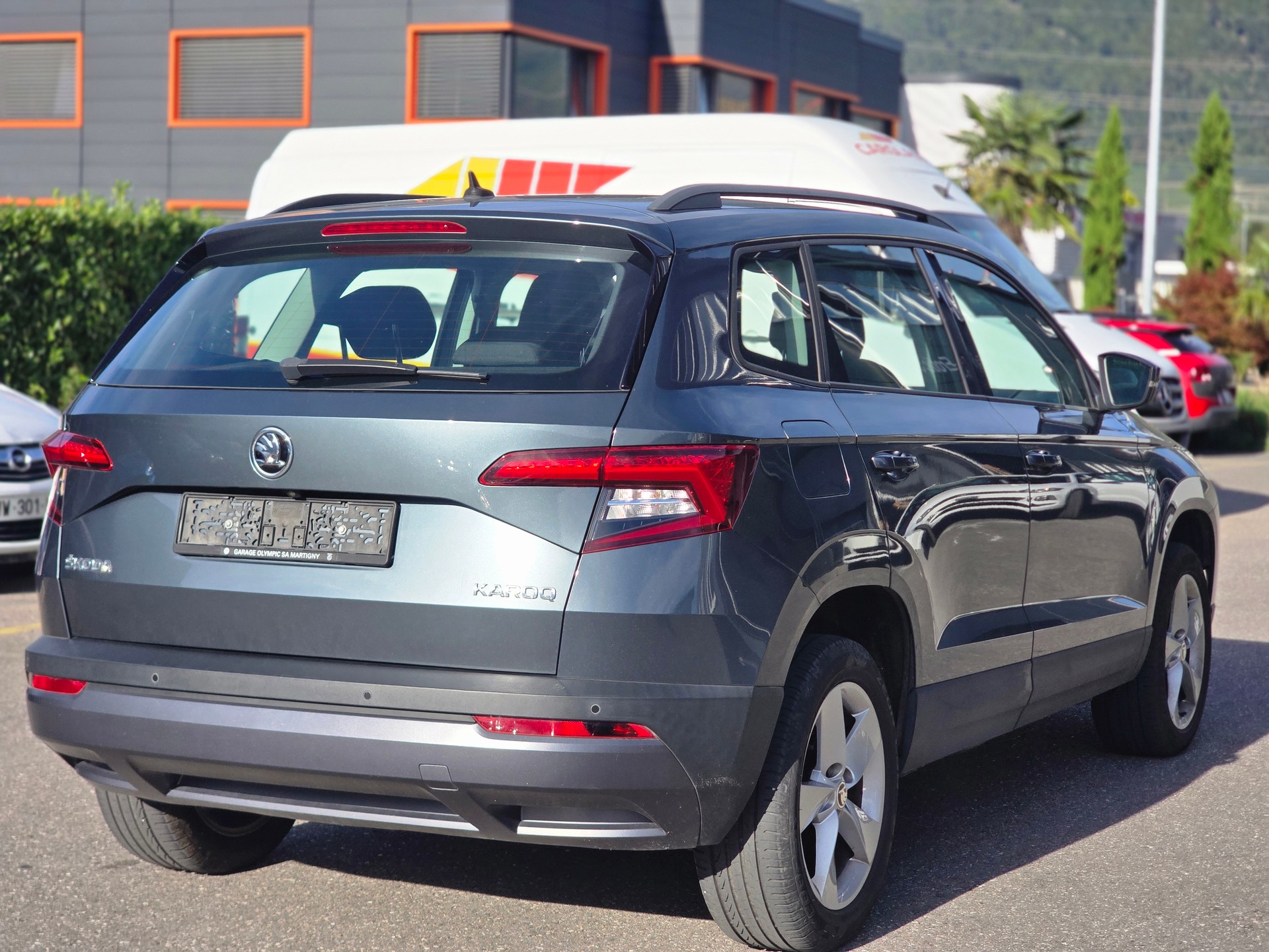 SKODA Karoq 1.0 TSI Ambition DSG-image-5