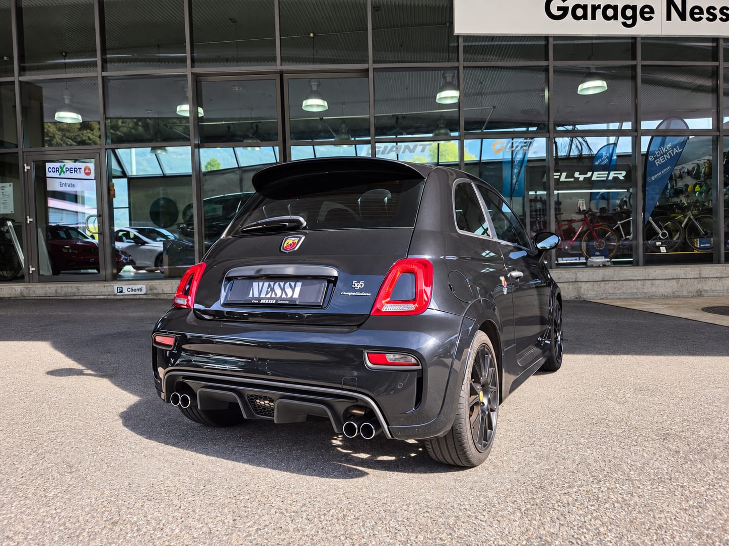 FIAT 595 1.4 16V Turbo Abarth Scorpion Legend-showroom-element-2