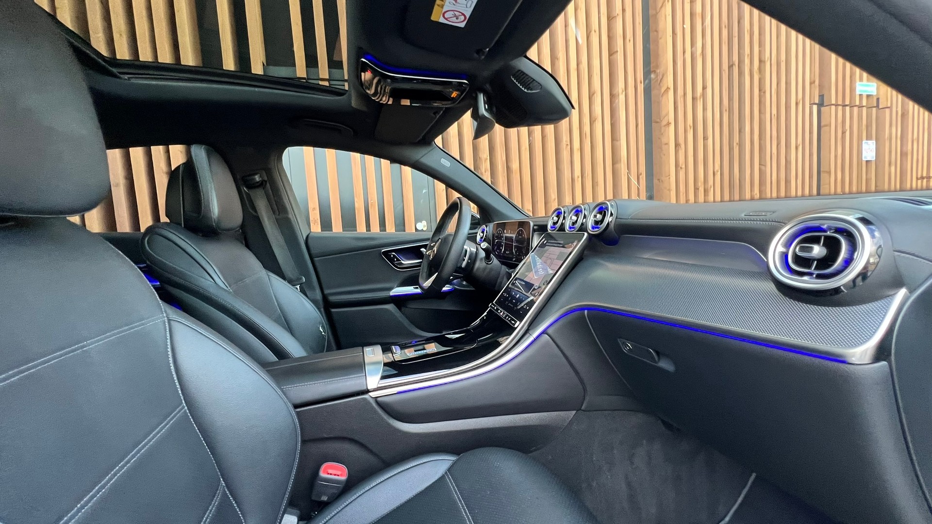 MERCEDES-BENZ GLC COUPÉ 220 D 4MATIC AMG LINE PLUS 9G-TRONIC l 197 PS-image-26