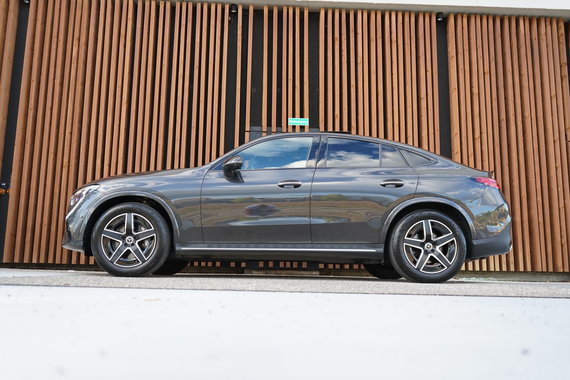 MERCEDES-BENZ GLC COUPÉ 220 D 4MATIC AMG LINE PLUS 9G-TRONIC l 197 PS-showroom-element-3