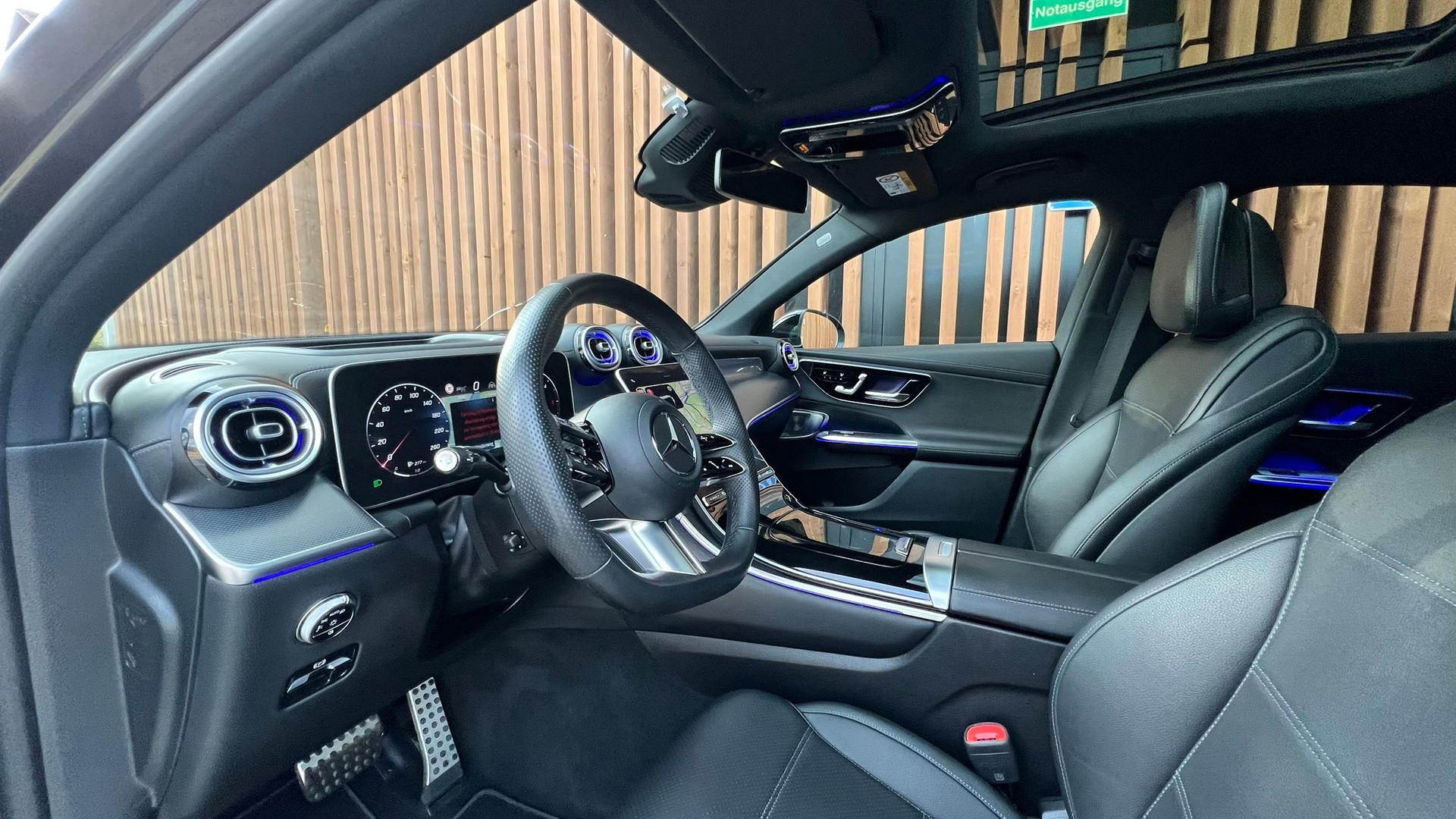 MERCEDES-BENZ GLC COUPÉ 220 D 4MATIC AMG LINE PLUS 9G-TRONIC l 197 PS-image-27