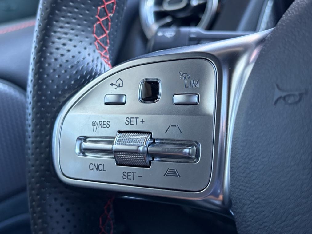 MERCEDES-BENZ EQB 350 AMG Line 4Matic-image-5