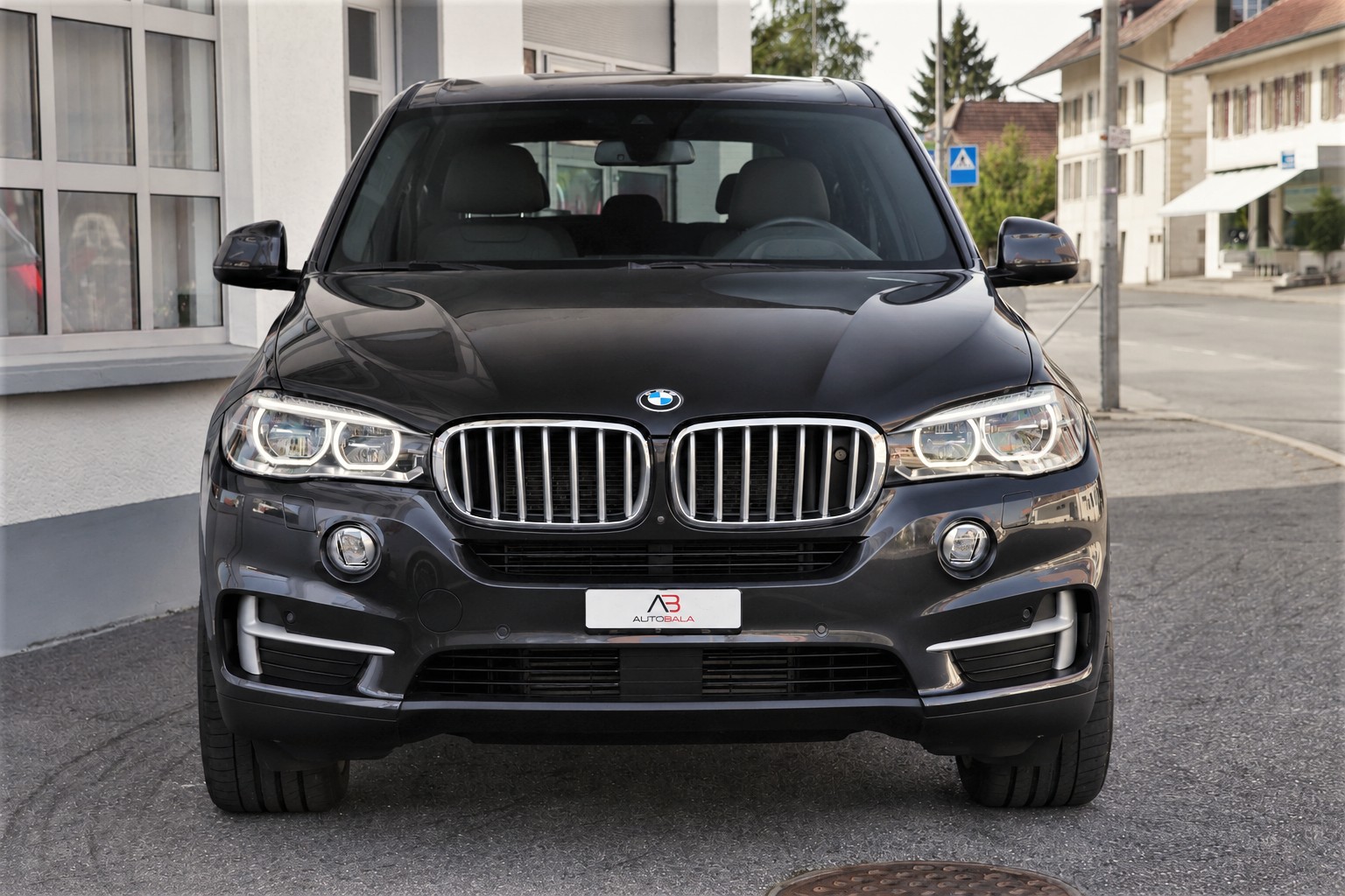 BMW X5 xDrive 40d Steptronic (CH)-showroom-element-1