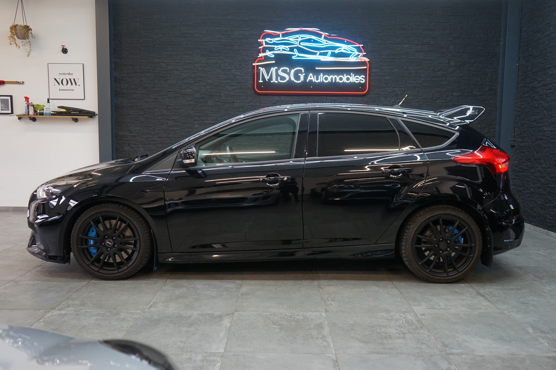 FORD Focus 2.3 EcoBoost RS AWD-showroom-element-1