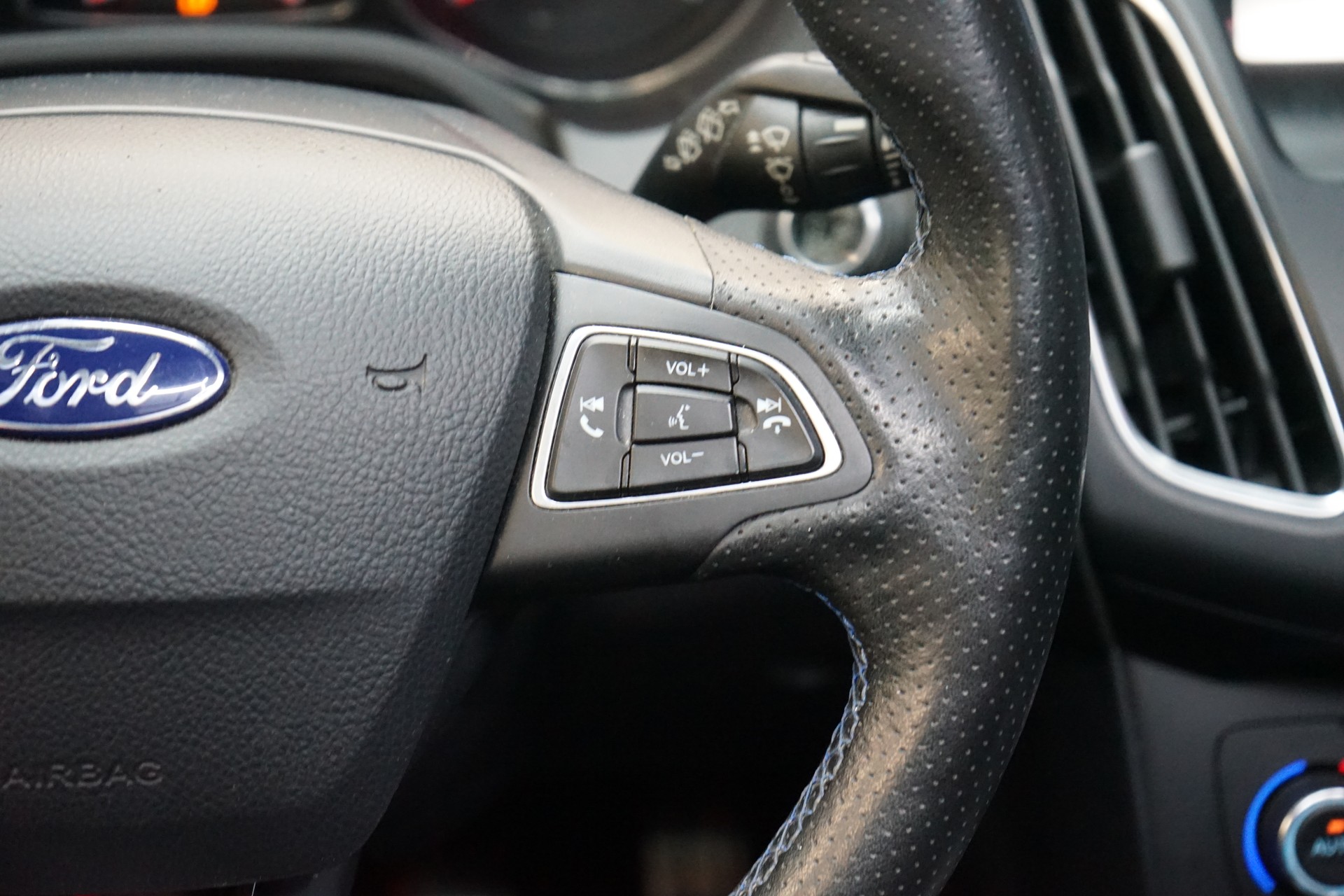 FORD Focus 2.3 EcoBoost RS AWD-image-9