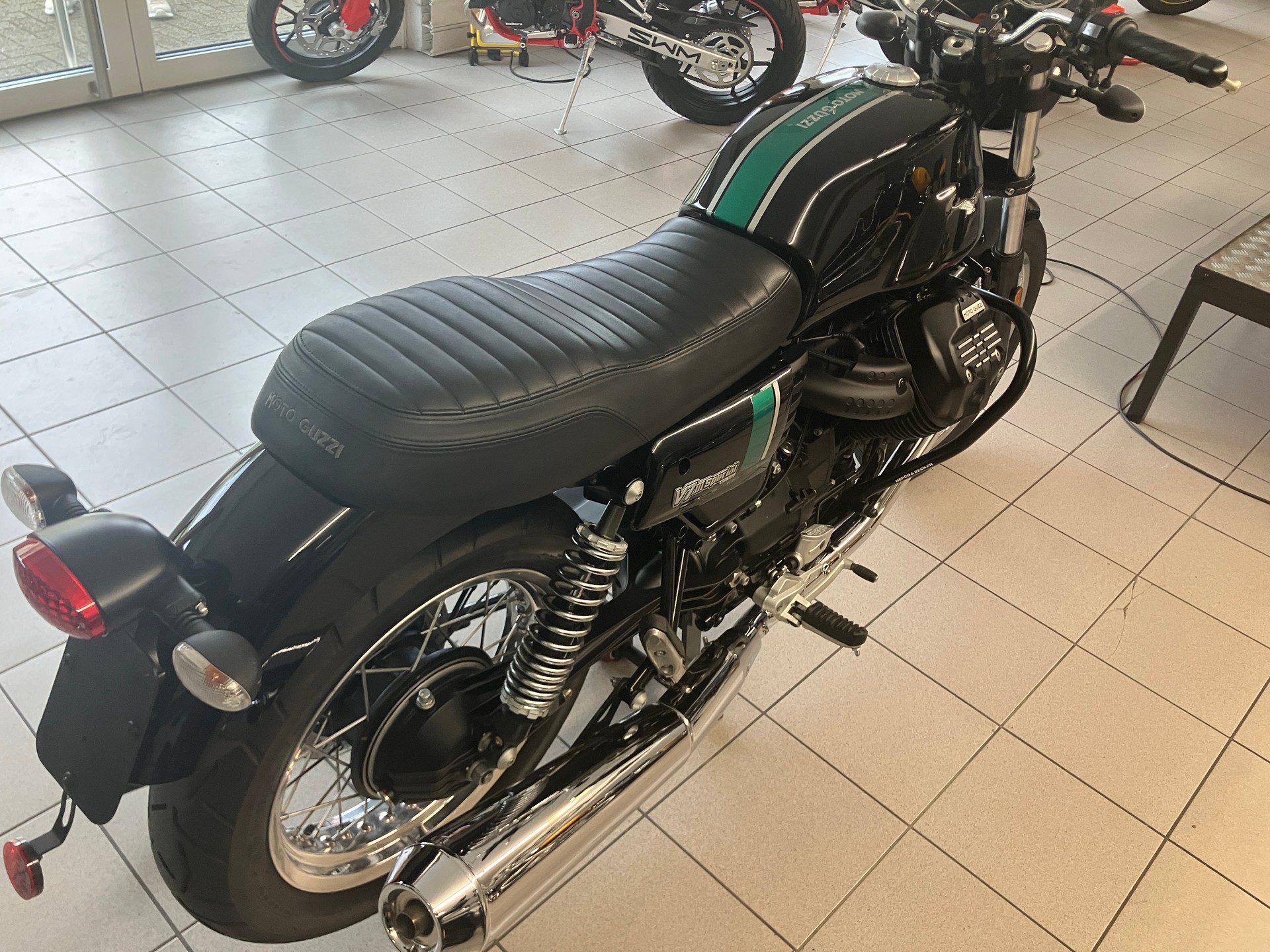 MOTO GUZZI V7 III Special 750 ABS-image-11