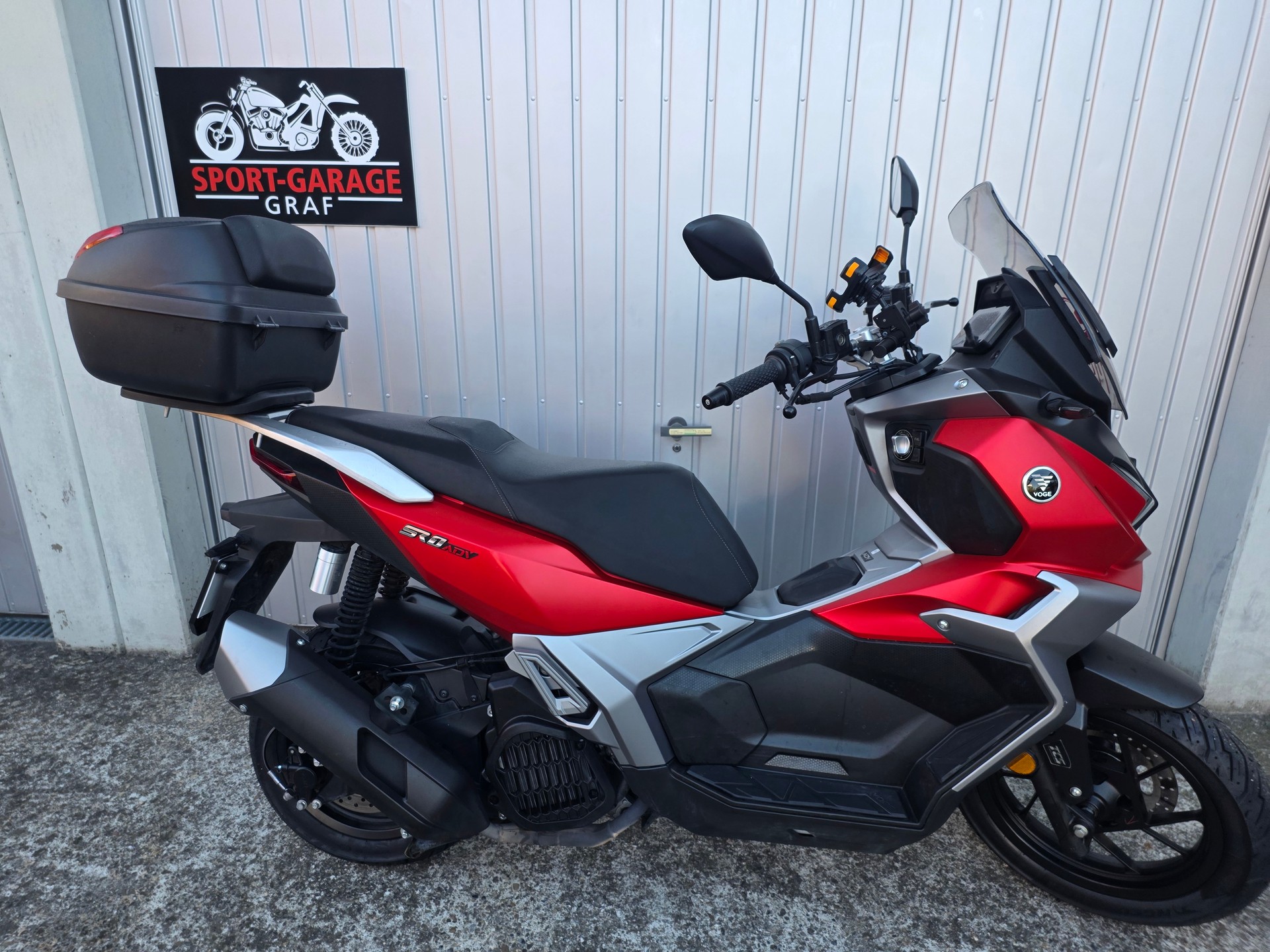 VOGE SR 1 ADV 125-showroom-element-1