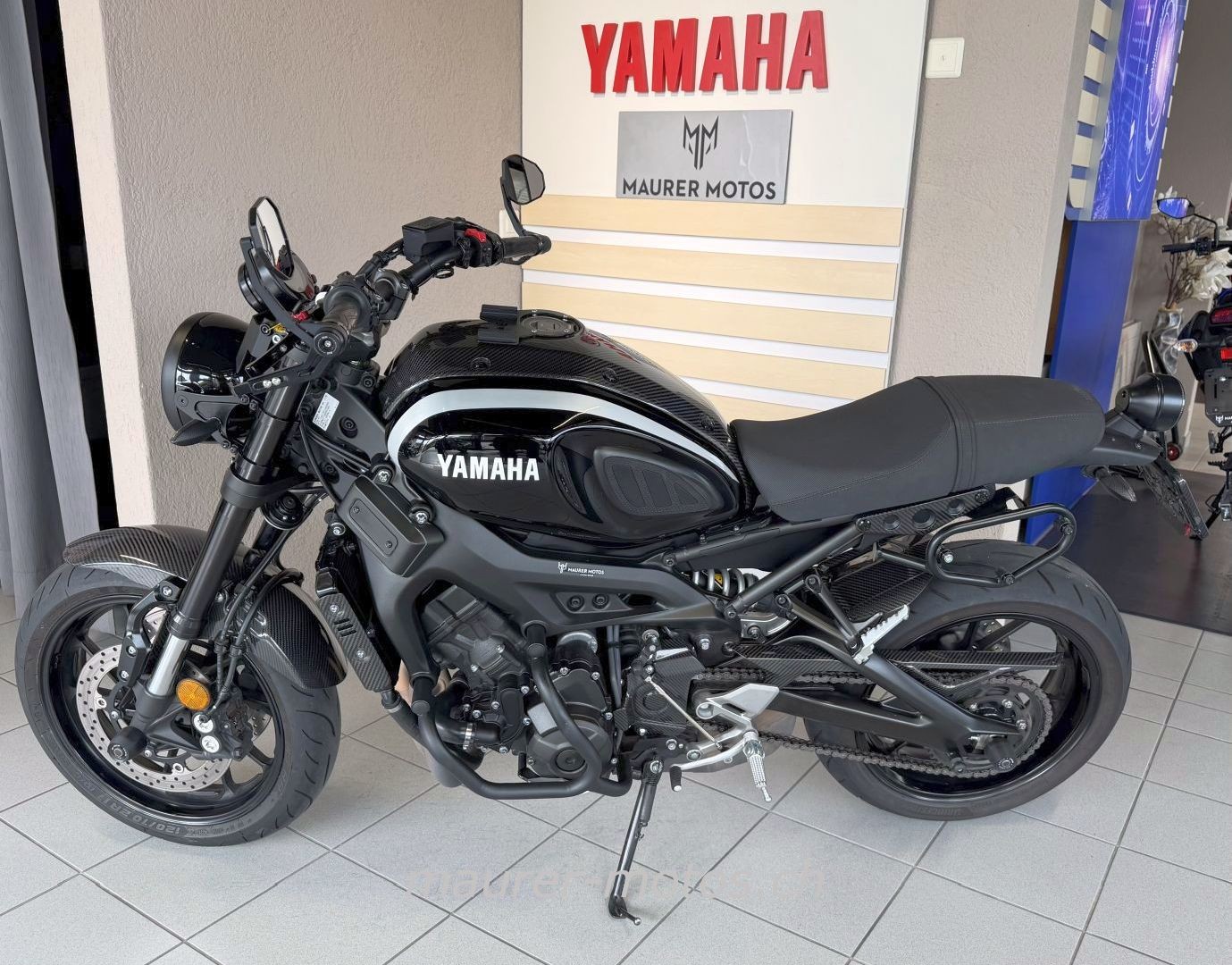 YAMAHA XSR 900 ABS CUSTOM CARBON-image-3