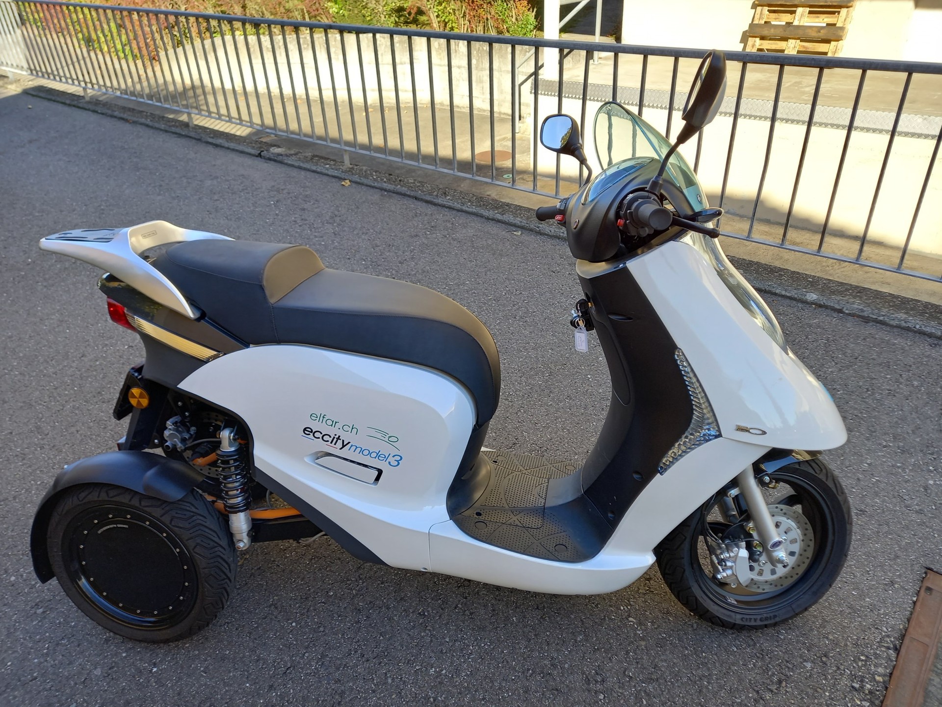 ECCITY Model 3-image-5