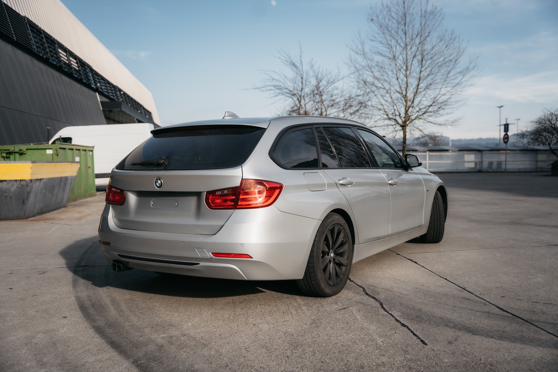 BMW 328i xDrive Touring Sport Line Steptronic-image-3