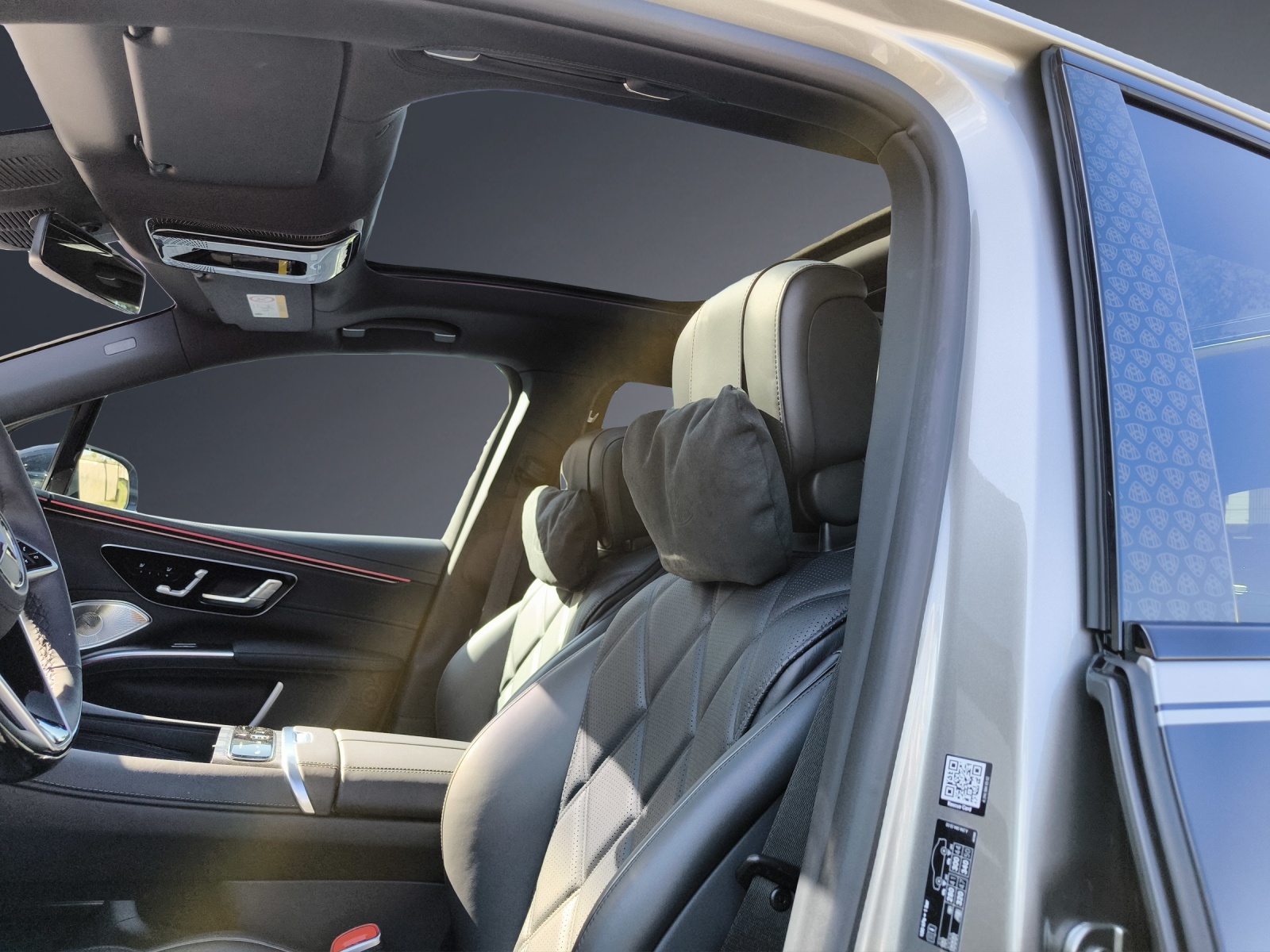 MERCEDES-BENZ EQS SUV 680 Maybach-image-10