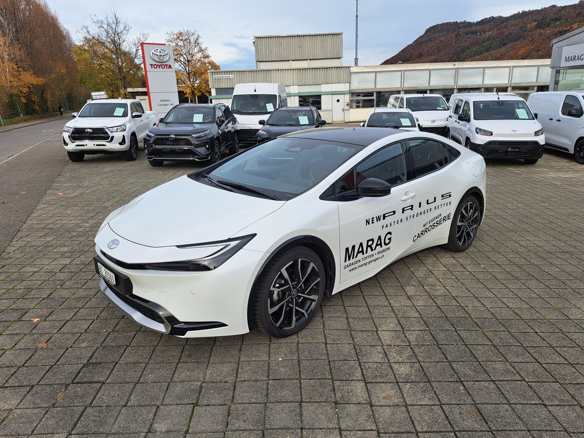 TOYOTA Prius 2.0 VVT-i Plug-in Hybrid Style-image-1