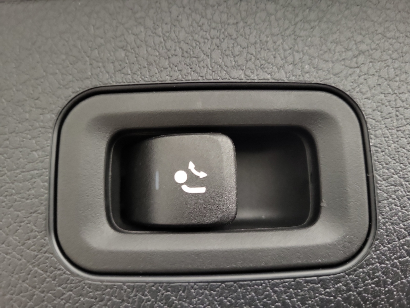 MERCEDES-BENZ GLB 220 d AMG Line 4Matic-image-12