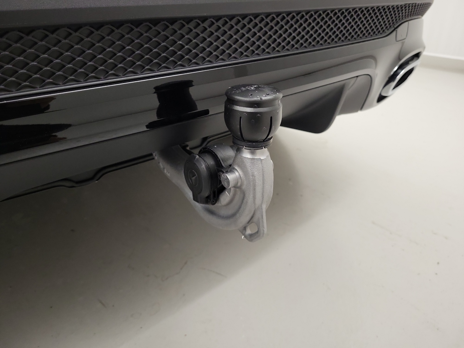 MERCEDES-BENZ GLB 220 d AMG Line 4Matic-image-13