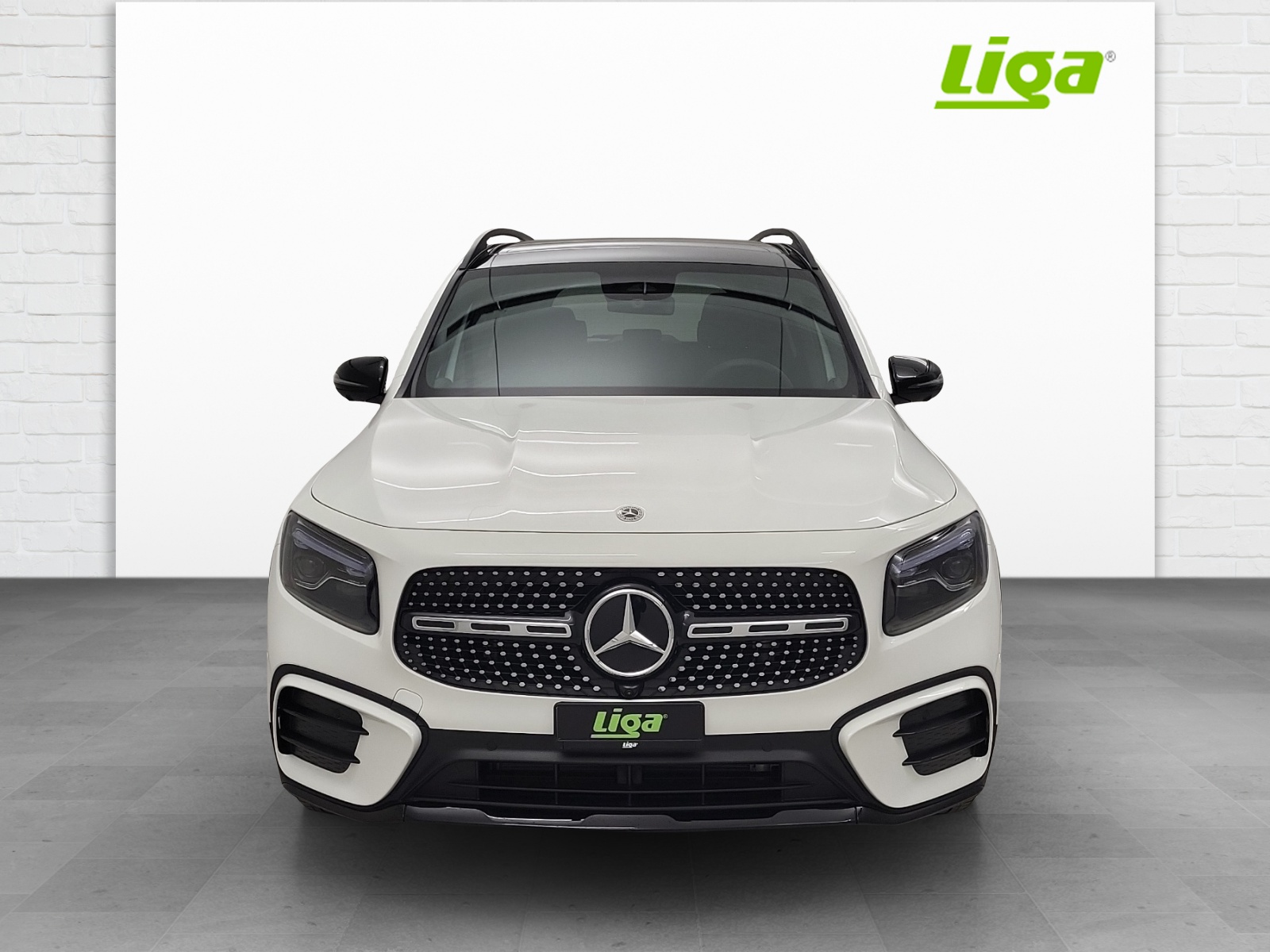 MERCEDES-BENZ GLB 220 d AMG Line 4Matic-showroom-element-2