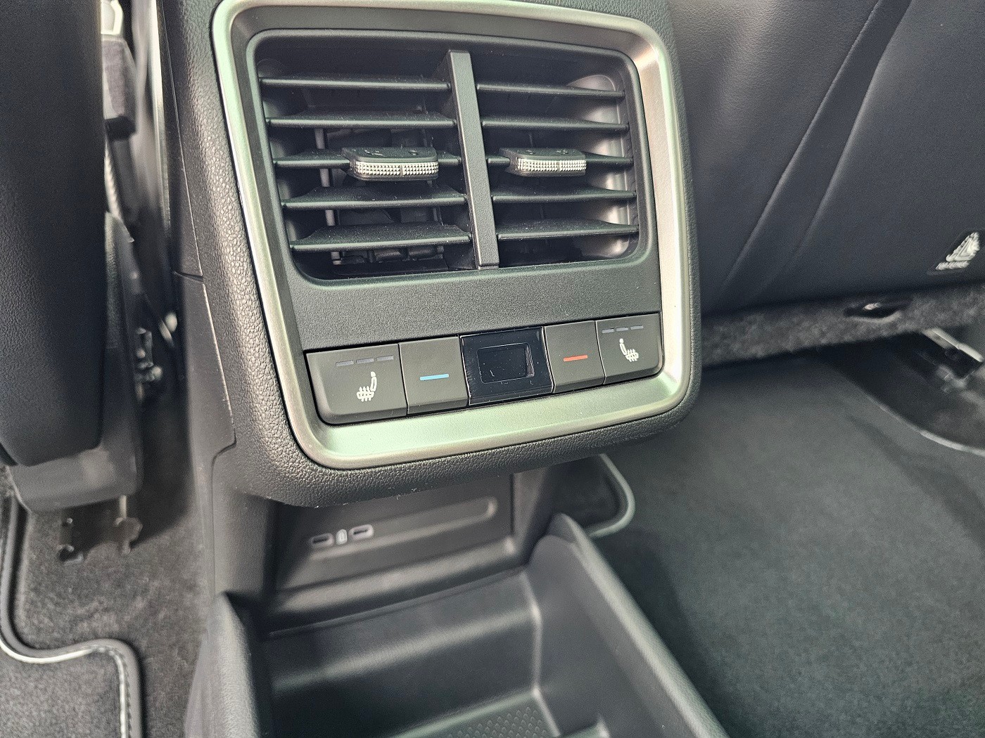 SKODA Enyaq 85x Sportline 4x4-image-24