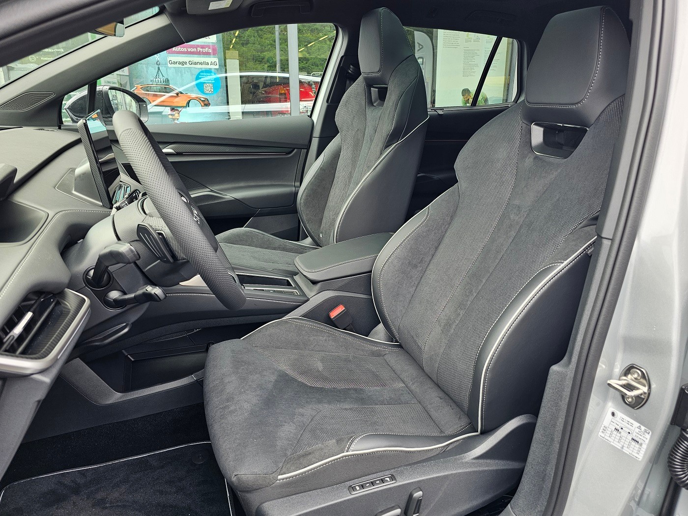 SKODA Enyaq 85x Sportline 4x4-image-7