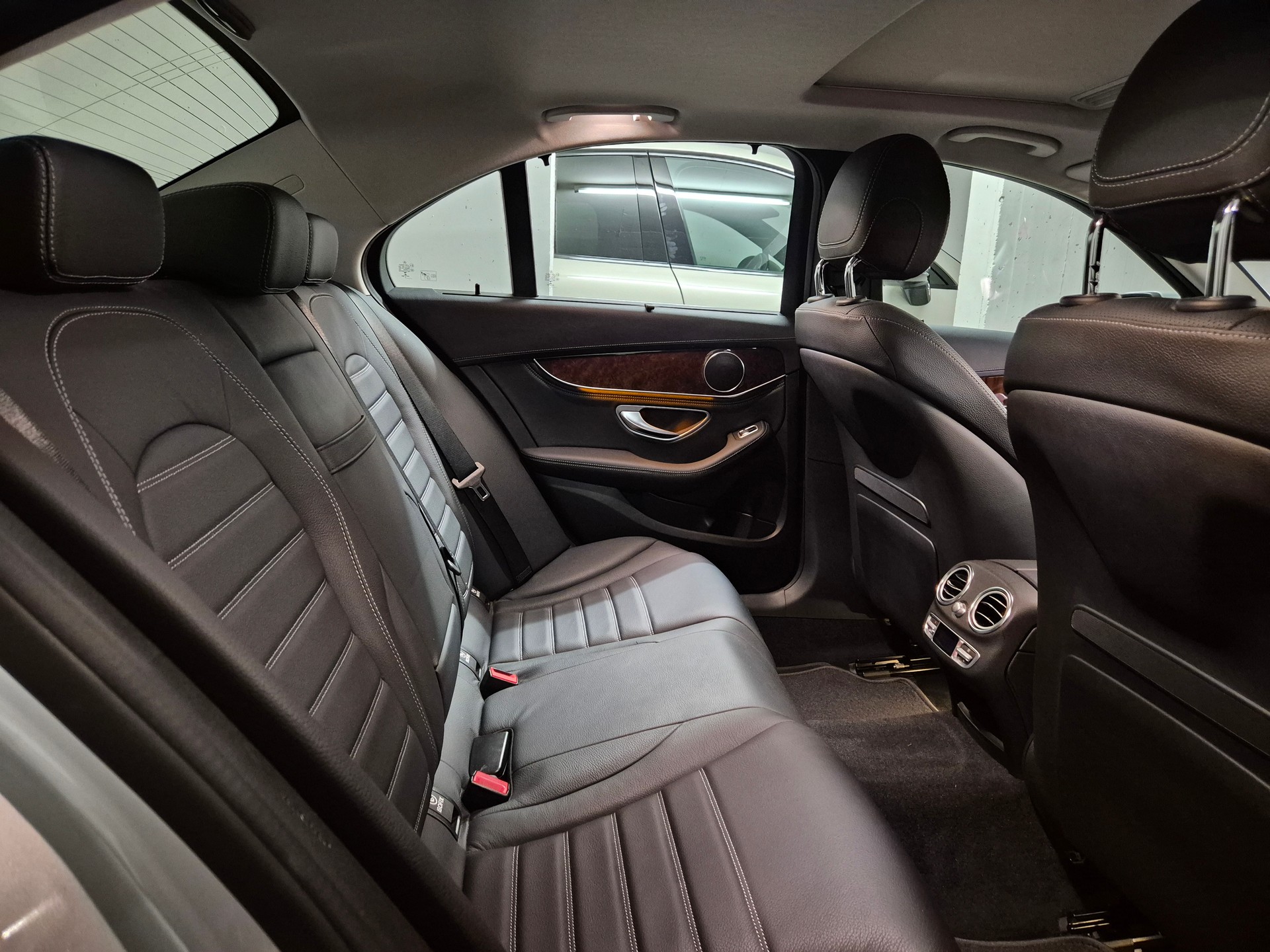 MERCEDES-BENZ C 400 Exclusive 4Matic 7G-Tronic-image-7