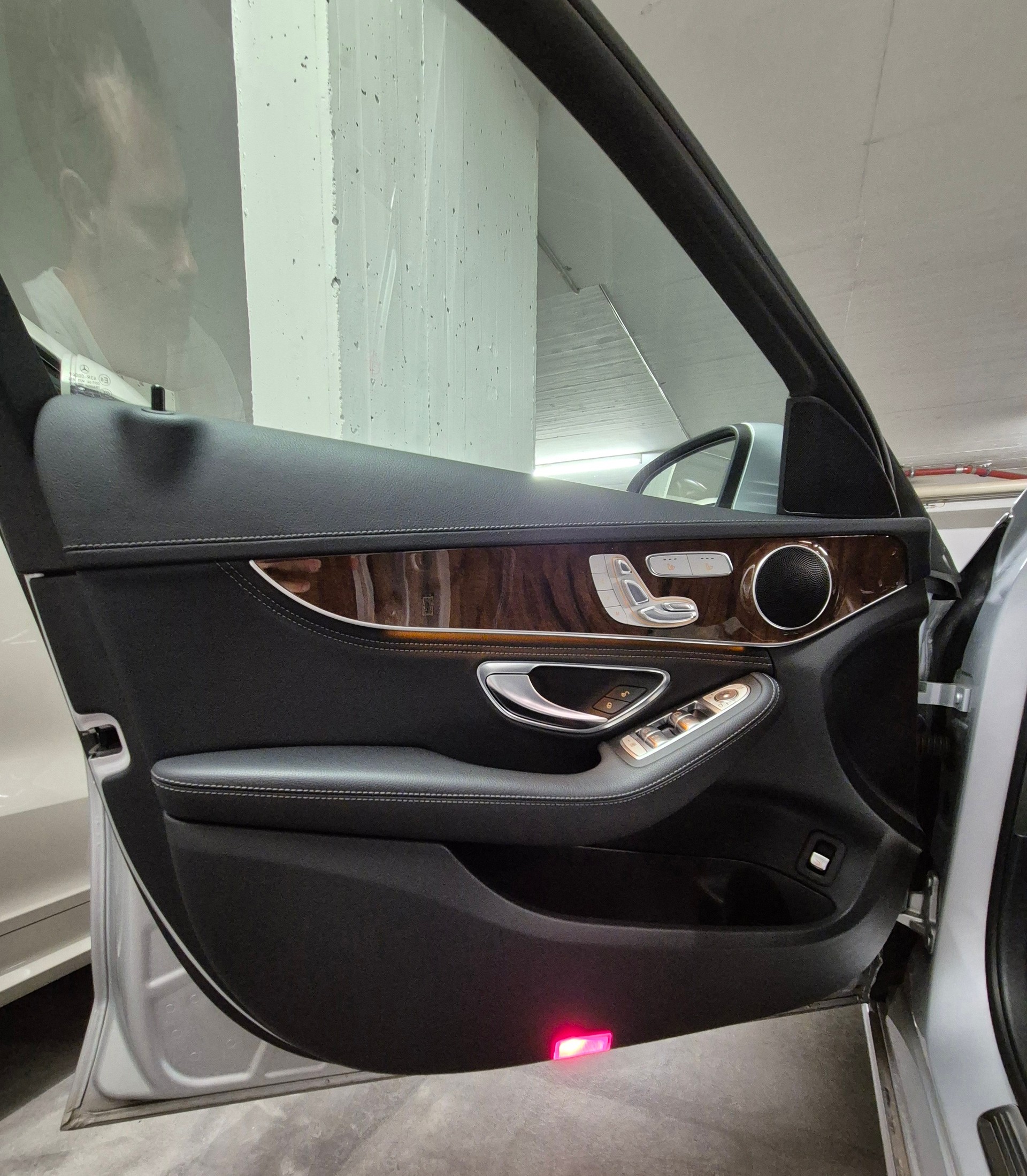 MERCEDES-BENZ C 400 Exclusive 4Matic 7G-Tronic-image-5
