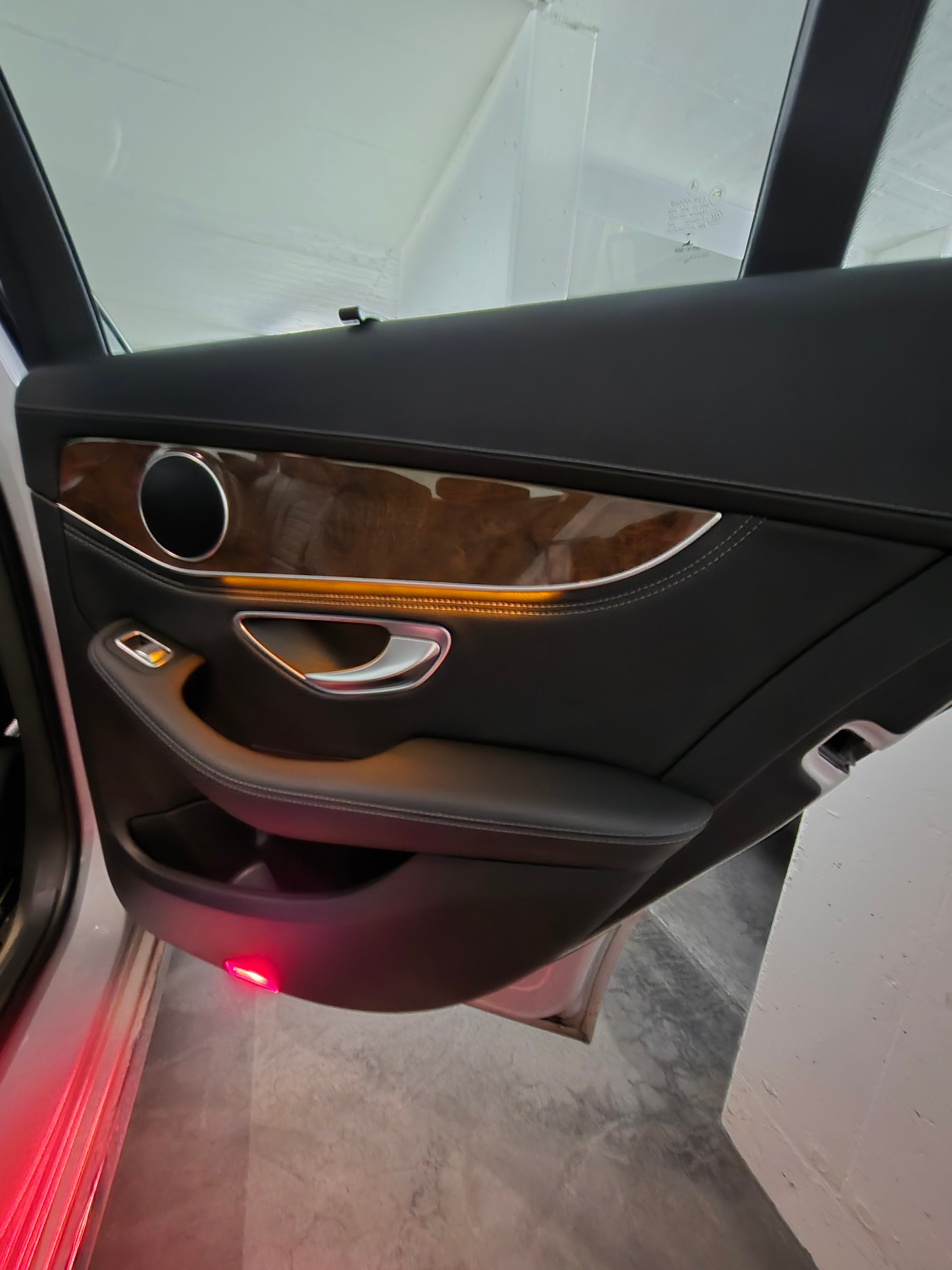 MERCEDES-BENZ C 400 Exclusive 4Matic 7G-Tronic-image-4
