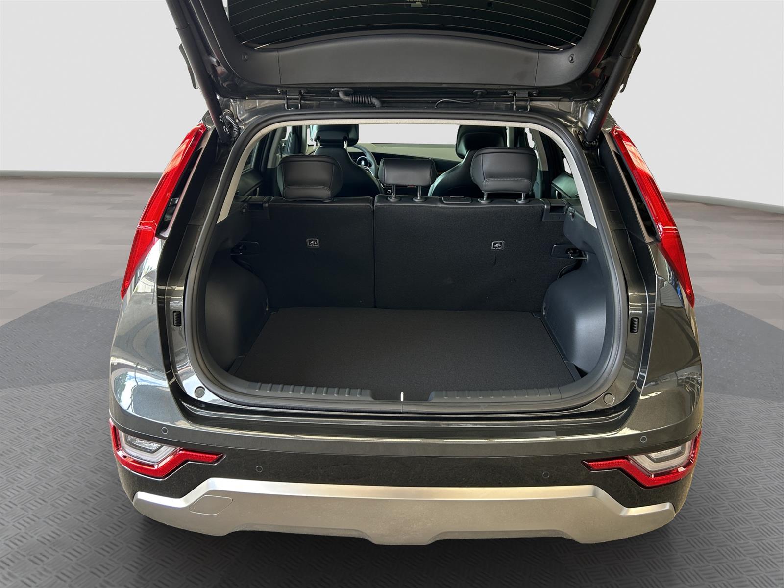 KIA Niro 1.6 GDi Hybrid Style-image-4