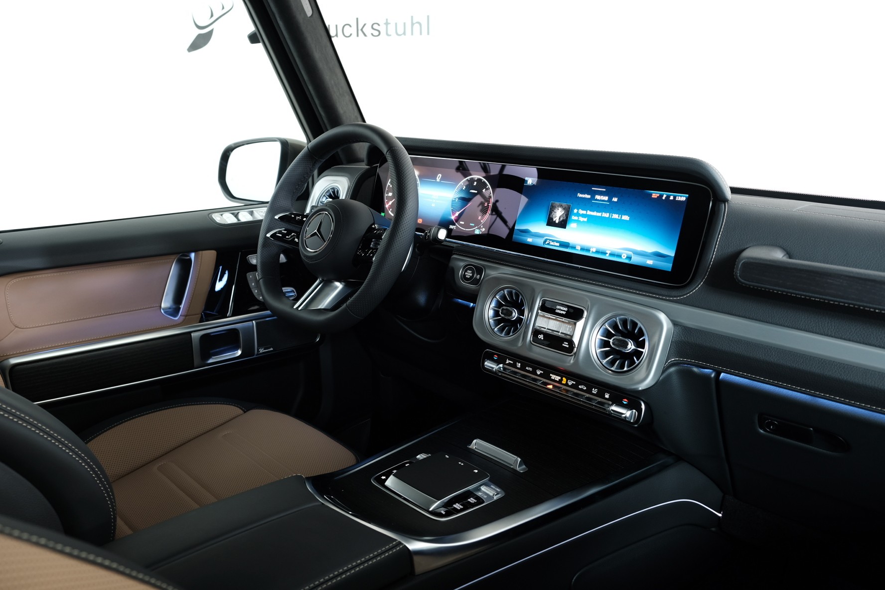 MERCEDES-BENZ G 450d 9G-Tronic-image-14