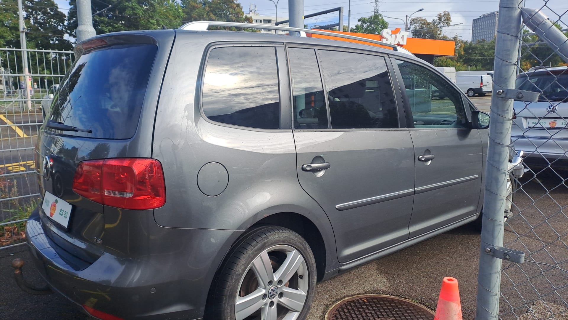 VW Touran 1.4 TSI Comfortline DSG-showroom-element-2